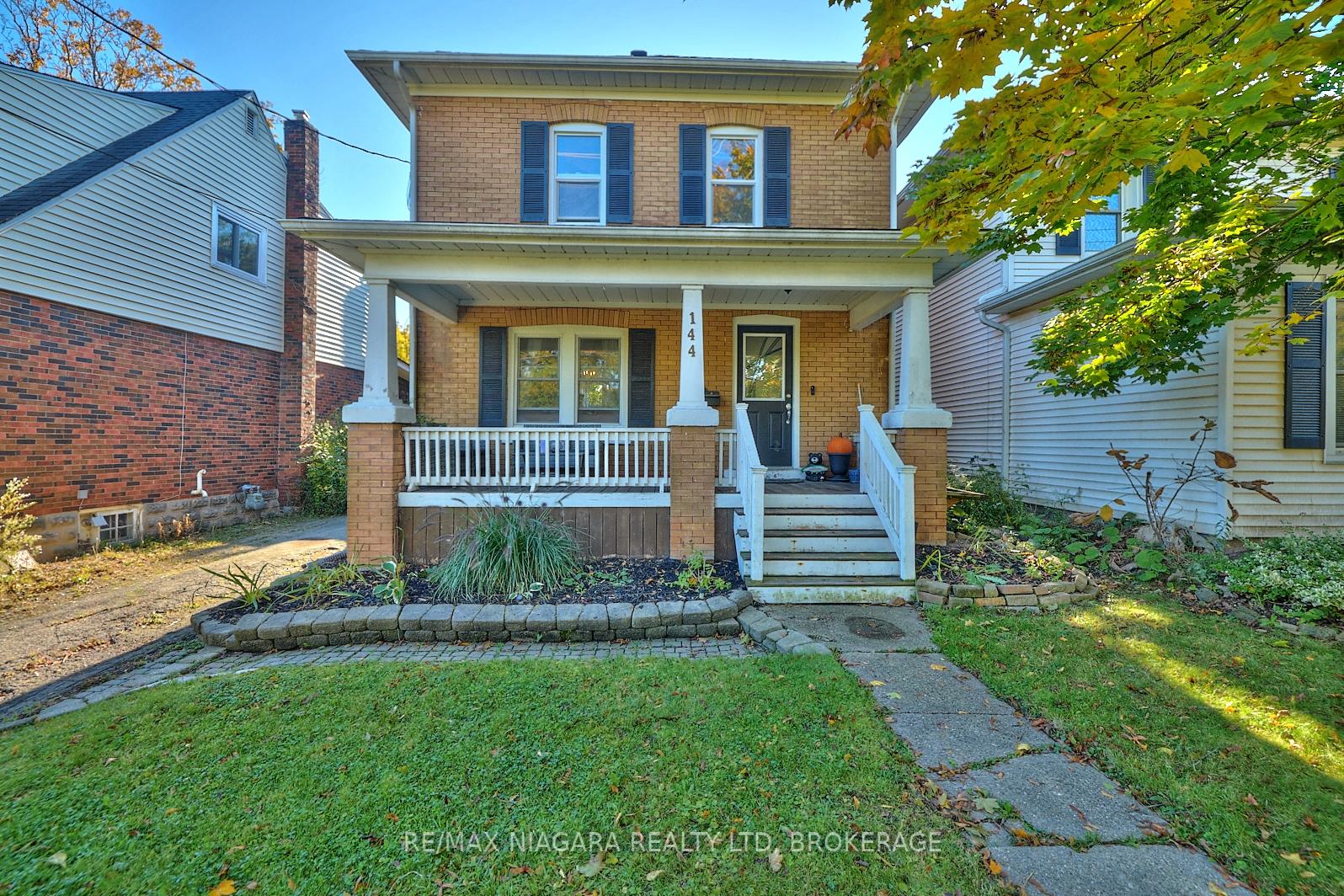Front of 144 River Road