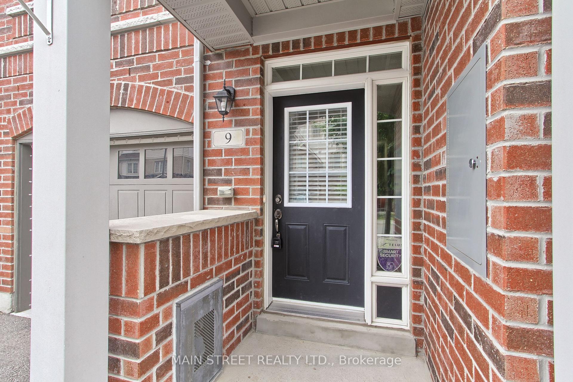 Photo 3 of 9 Magpie Way E, Whitby, Blue Grass Meadows — HOMEH