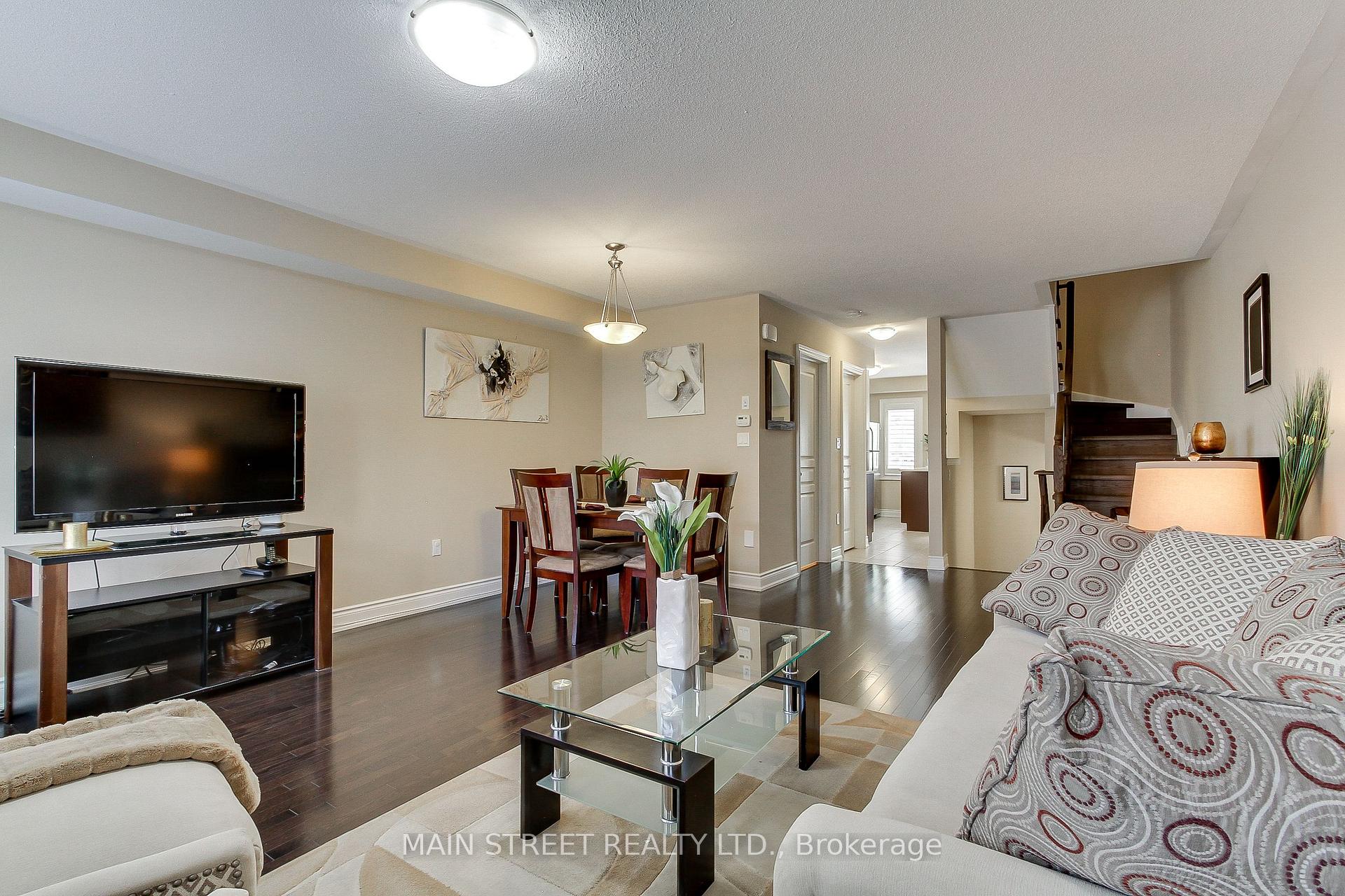 Photo 20 of 9 Magpie Way E, Whitby, Blue Grass Meadows — HOMEH