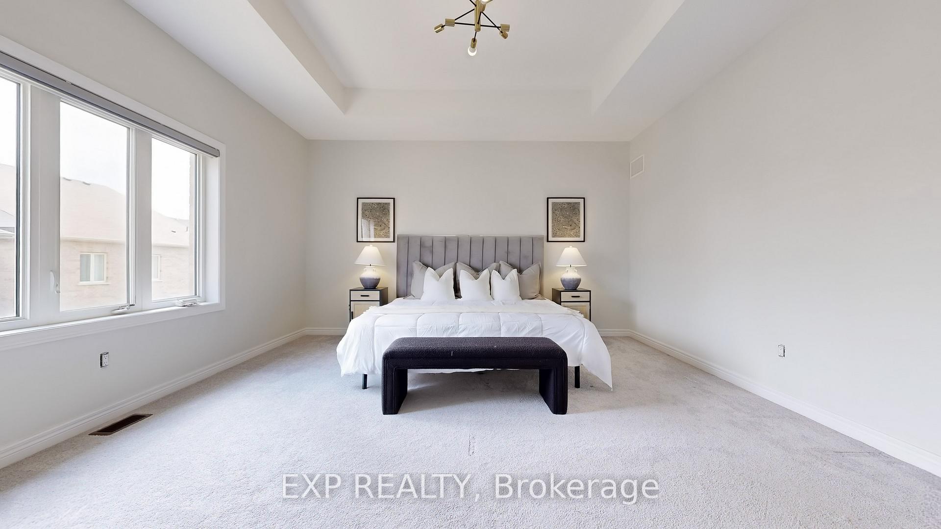 Photo 6 of 552 Mactier Drive S, Vaughan, Kleinburg — HOMEH