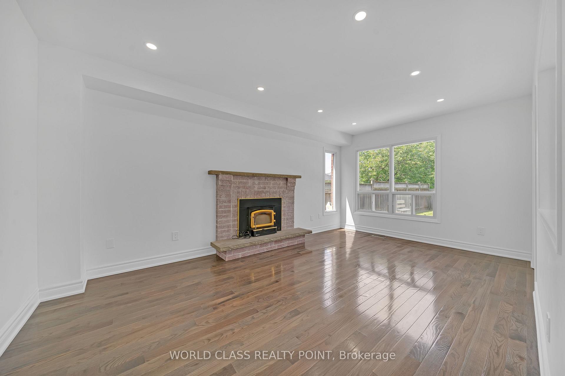 Photo 9 of 202 Bridgewater Avenue, Whitby, Pringle Creek — HOMEH