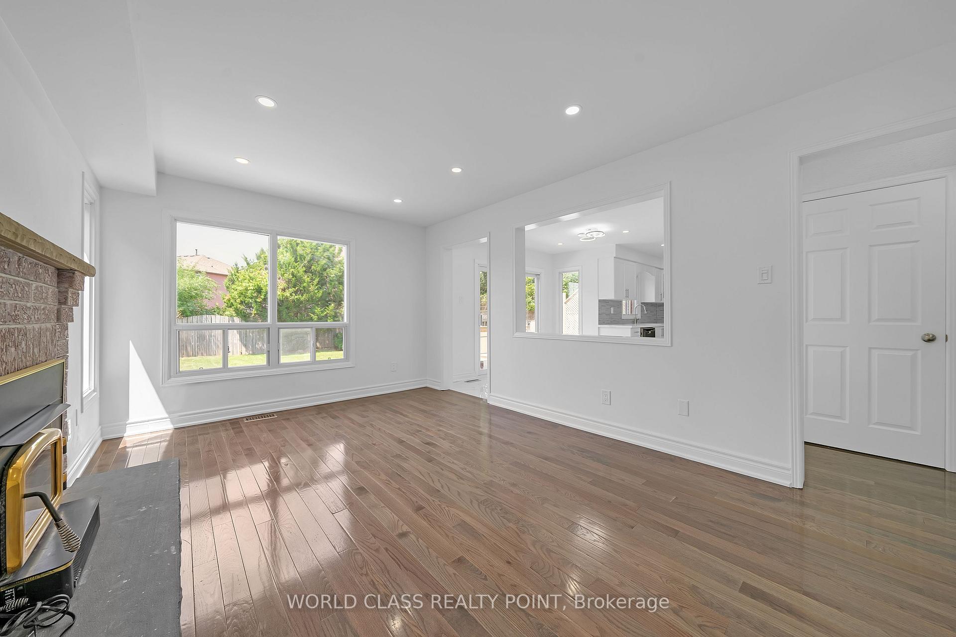 Photo 10 of 202 Bridgewater Avenue, Whitby, Pringle Creek — HOMEH