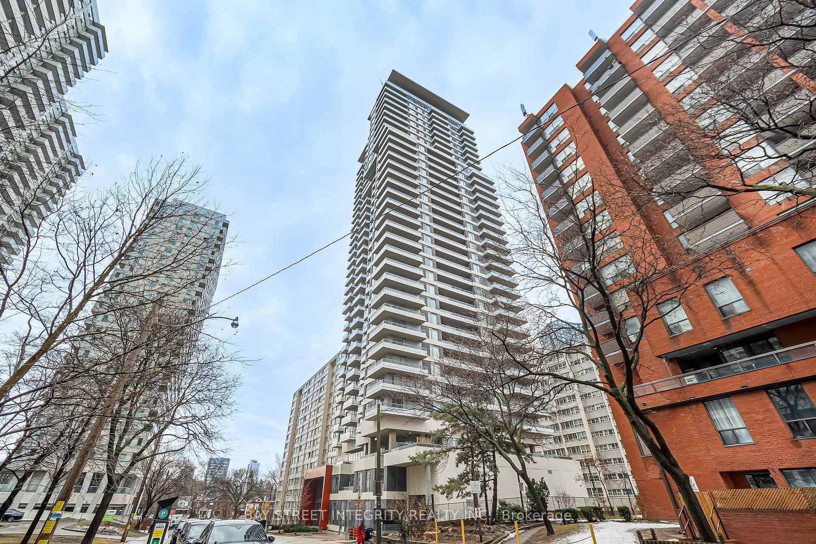 Photo 3 of Unit 1014, 50 Dunfield Ave, Toronto, Mount Pleasant West — HOMEH