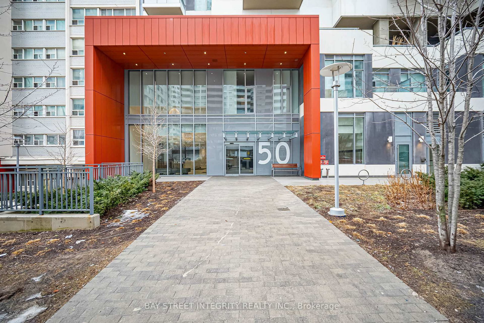 Photo 4 of Unit 1014, 50 Dunfield Ave, Toronto, Mount Pleasant West — HOMEH