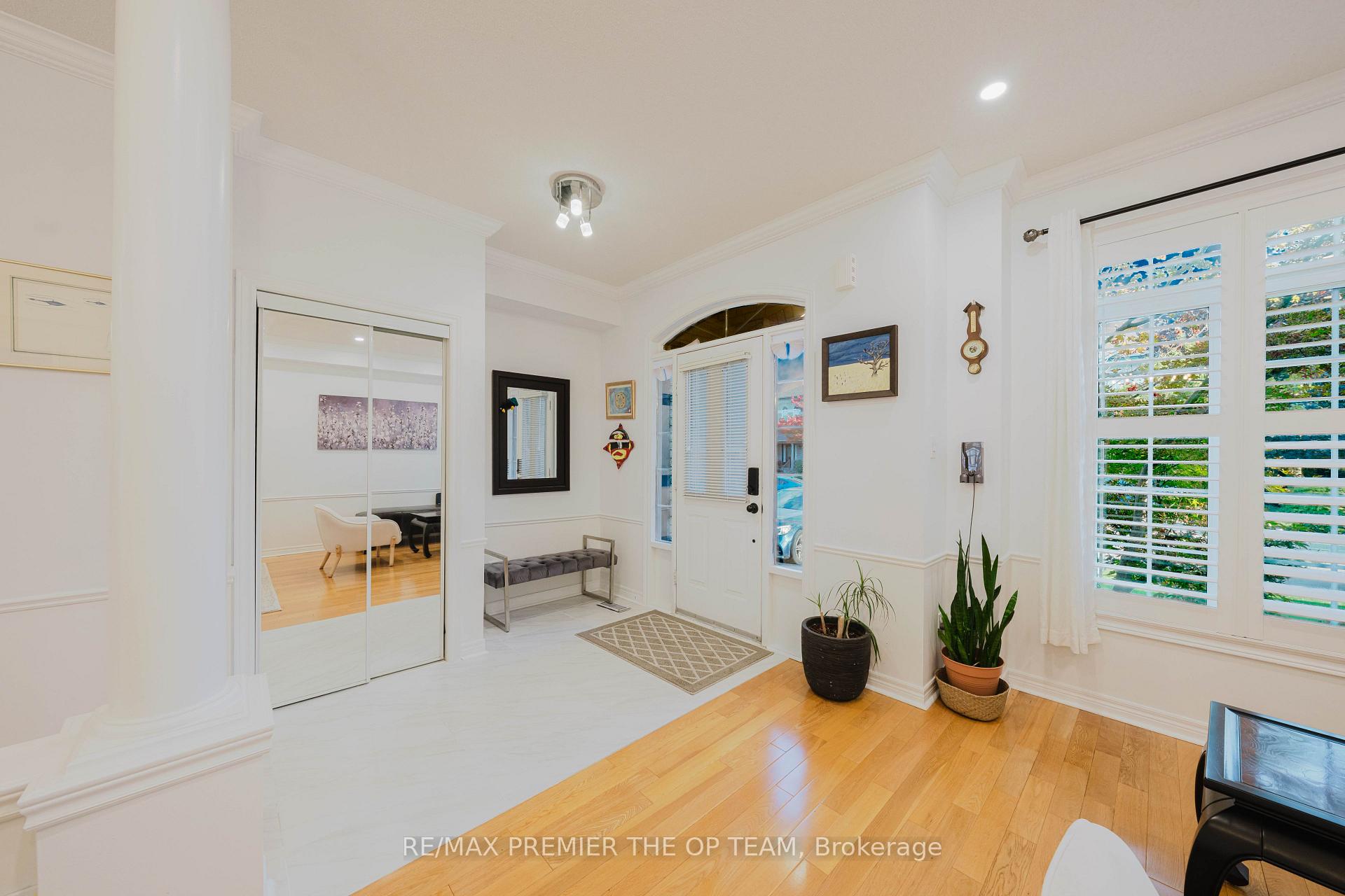 Photo 6 of 42 Osprey Drive, Vaughan, Vellore Village — HOMEH