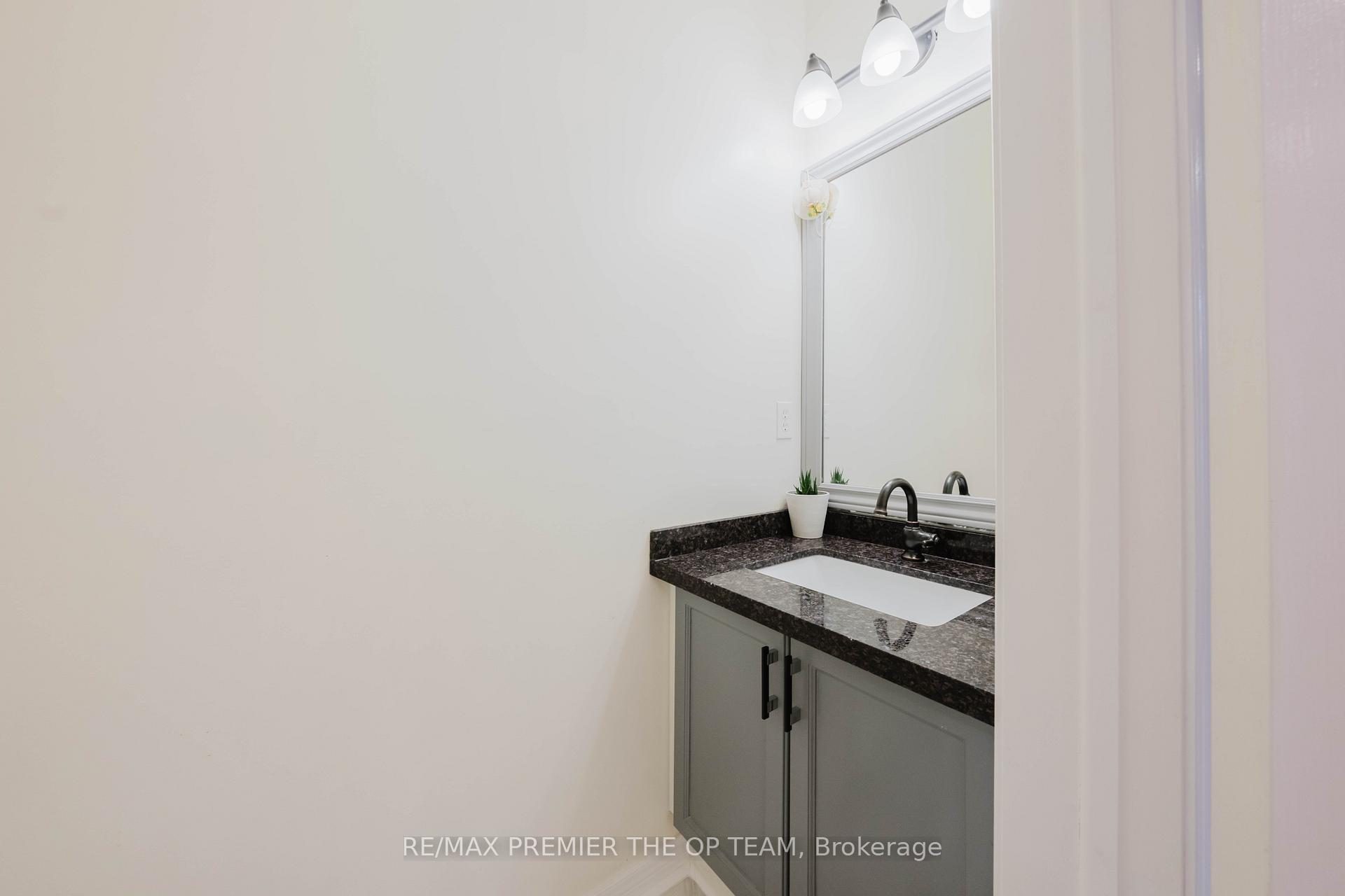 Photo 11 of 42 Osprey Drive, Vaughan, Vellore Village — HOMEH