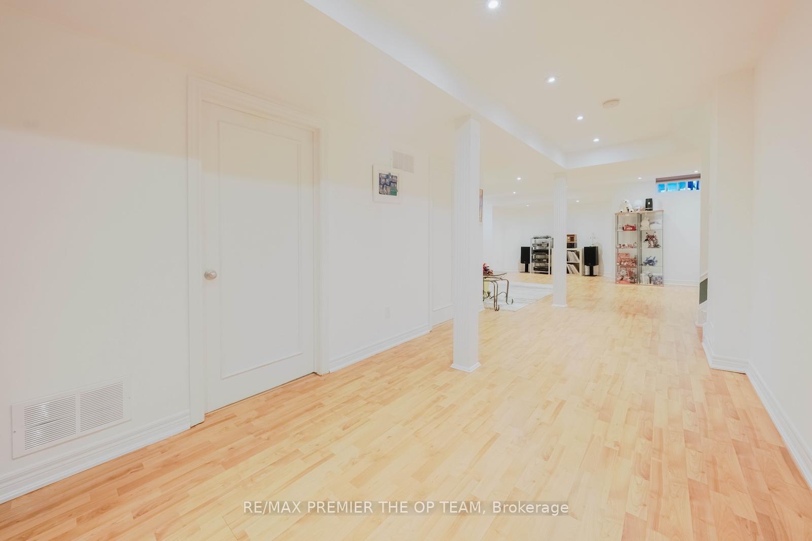 Photo 31 of 42 Osprey Drive, Vaughan, Vellore Village — HOMEH
