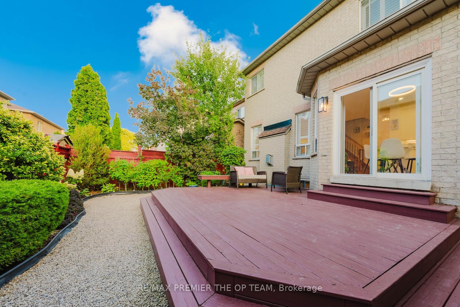 Photo 39 of 42 Osprey Drive, Vaughan, Vellore Village — HOMEH
