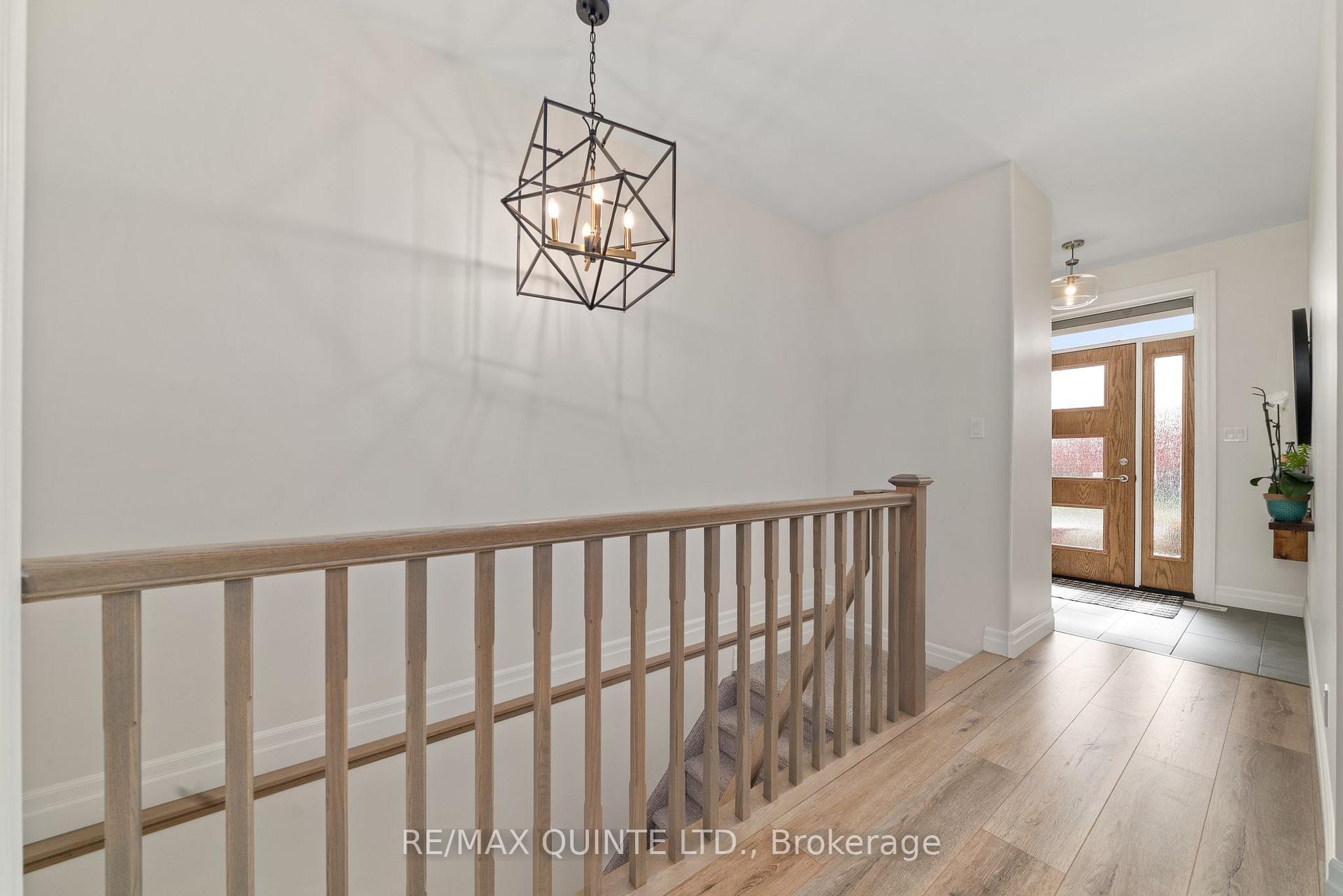 Photo 7 of 44 Covington Crescent, Belleville, Thurlow Ward — HOMEH