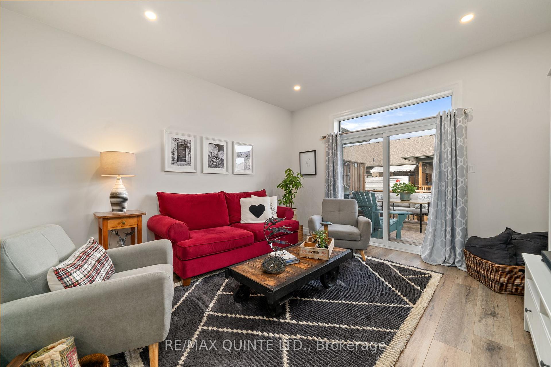 Photo 20 of 44 Covington Crescent, Belleville, Thurlow Ward — HOMEH
