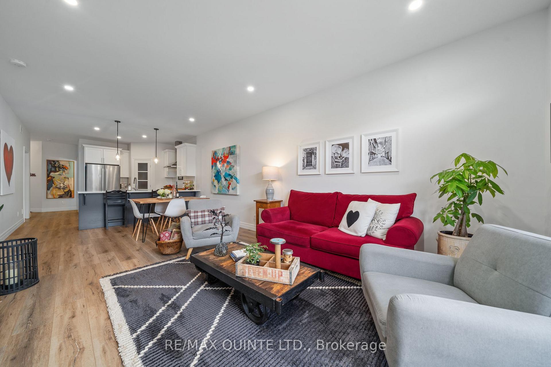 Photo 16 of 44 Covington Crescent, Belleville, Thurlow Ward — HOMEH