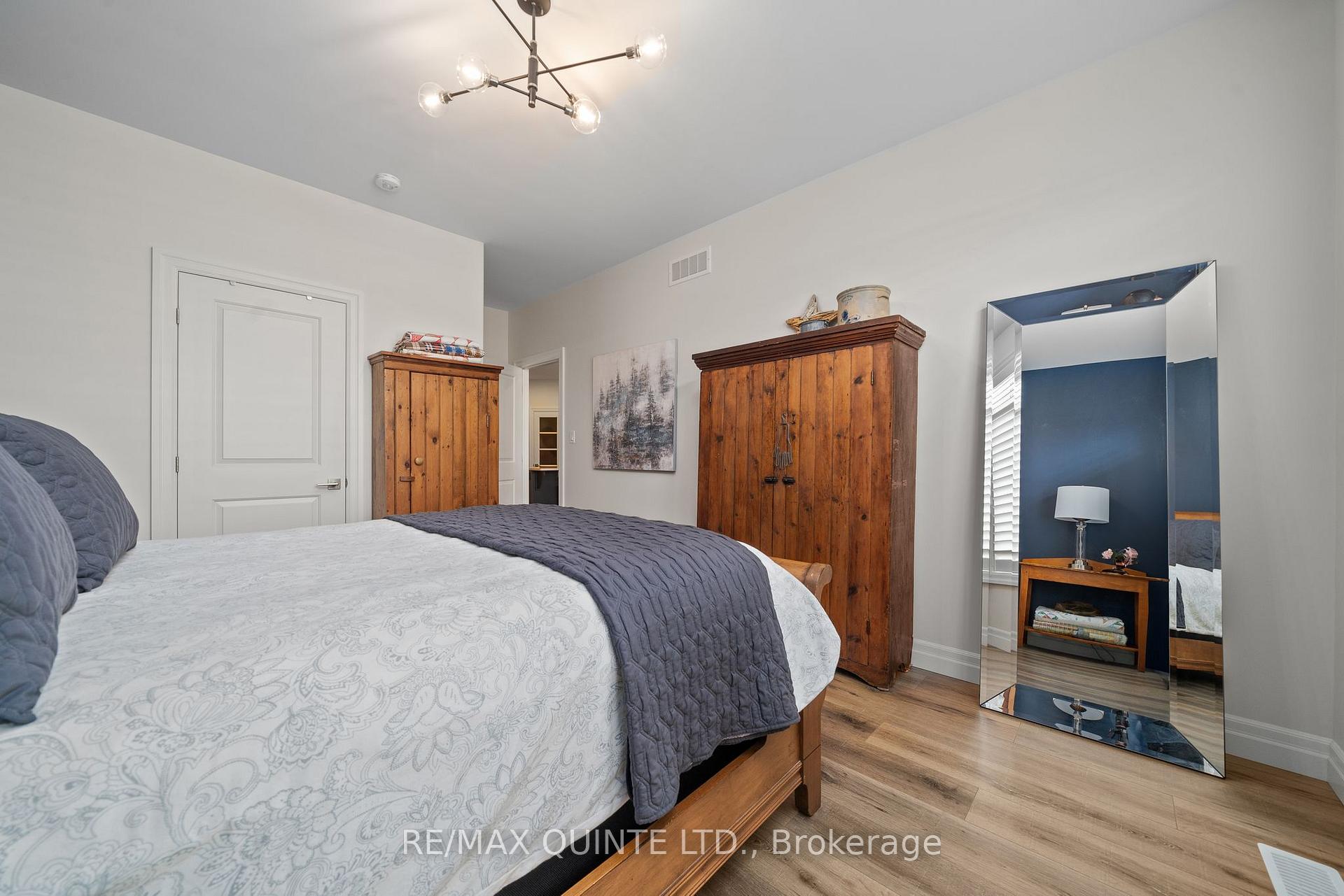 Photo 22 of 44 Covington Crescent, Belleville, Thurlow Ward — HOMEH
