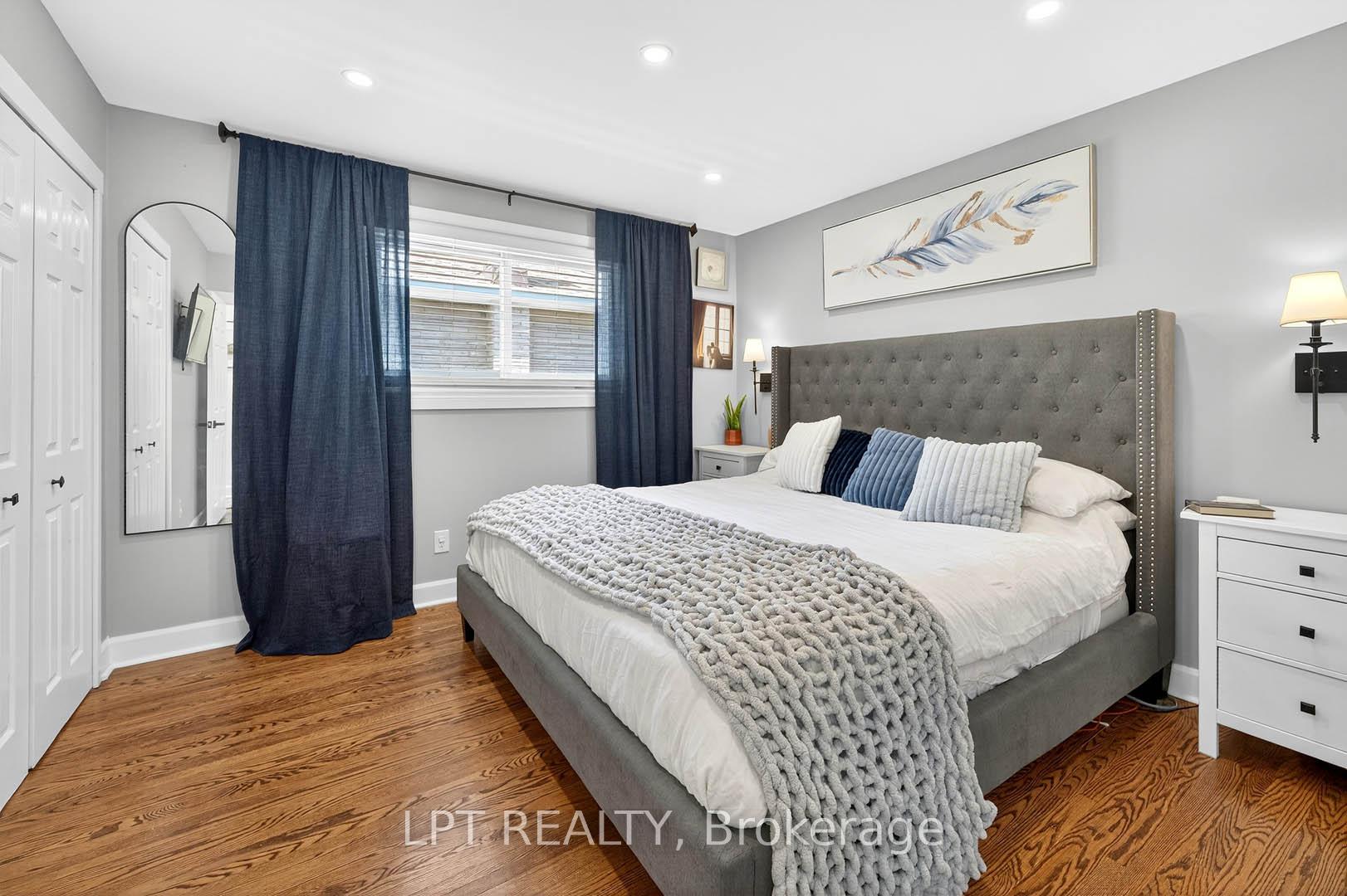 Photo 20 of 918 Walton Boulevard, Whitby, Williamsburg — HOMEH