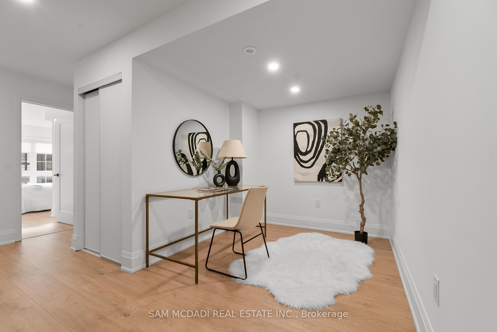 Photo 17 of 33 Burleigh Mews, Vaughan, Uplands — HOMEH