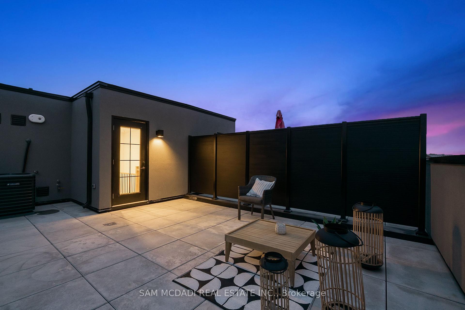 Photo 33 of 33 Burleigh Mews, Vaughan, Uplands — HOMEH