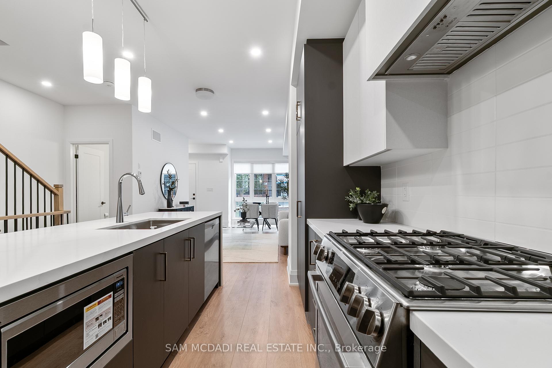 Photo 49 of 33 Burleigh Mews, Vaughan, Uplands — HOMEH