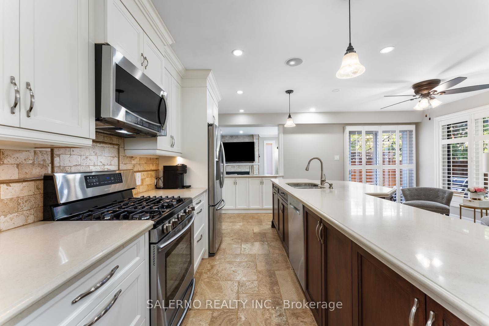 Photo 14 of 32 Glen Hill Drive, Whitby, Blue Grass Meadows — HOMEH