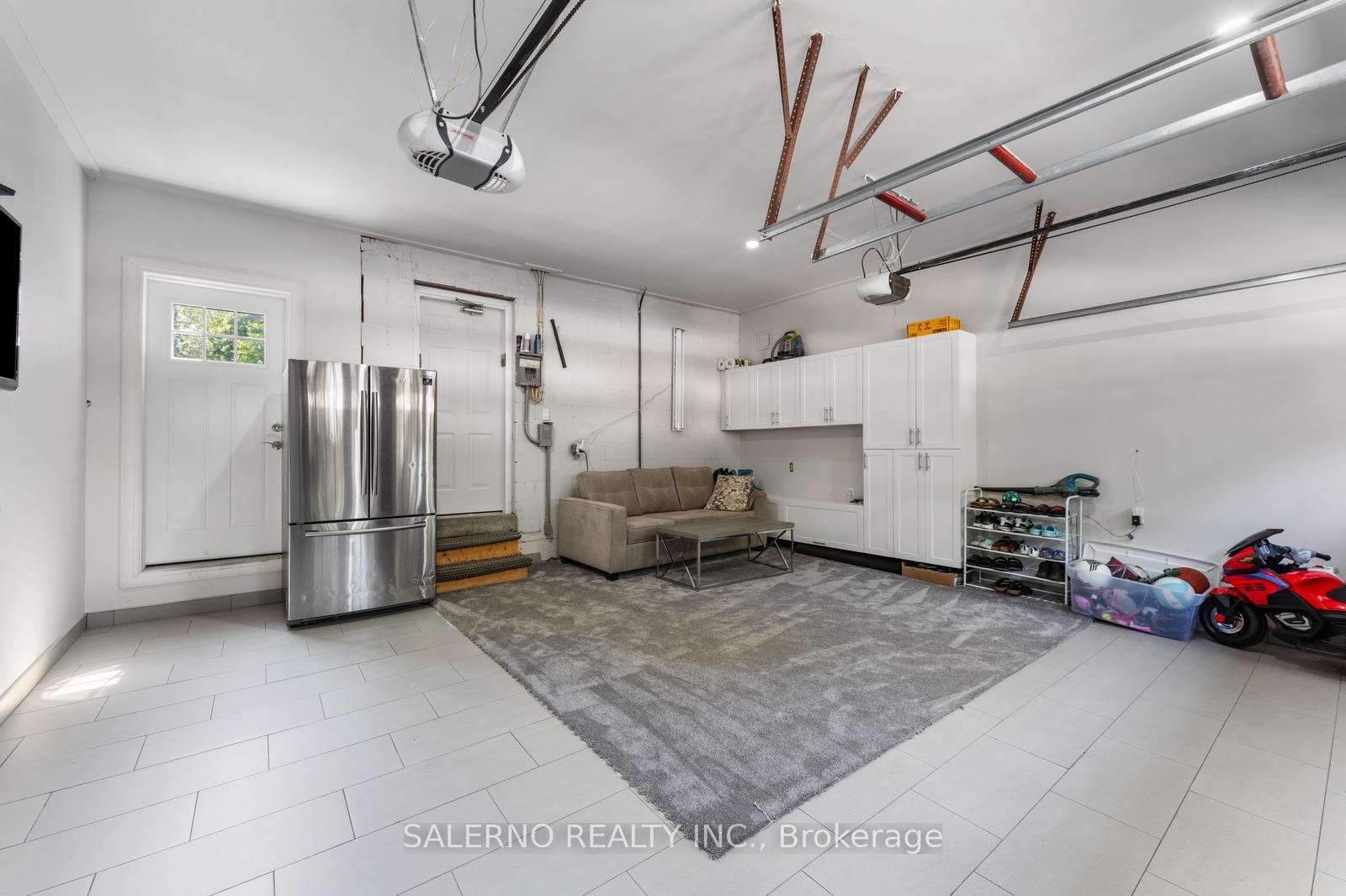 Photo 40 of 32 Glen Hill Drive, Whitby, Blue Grass Meadows — HOMEH