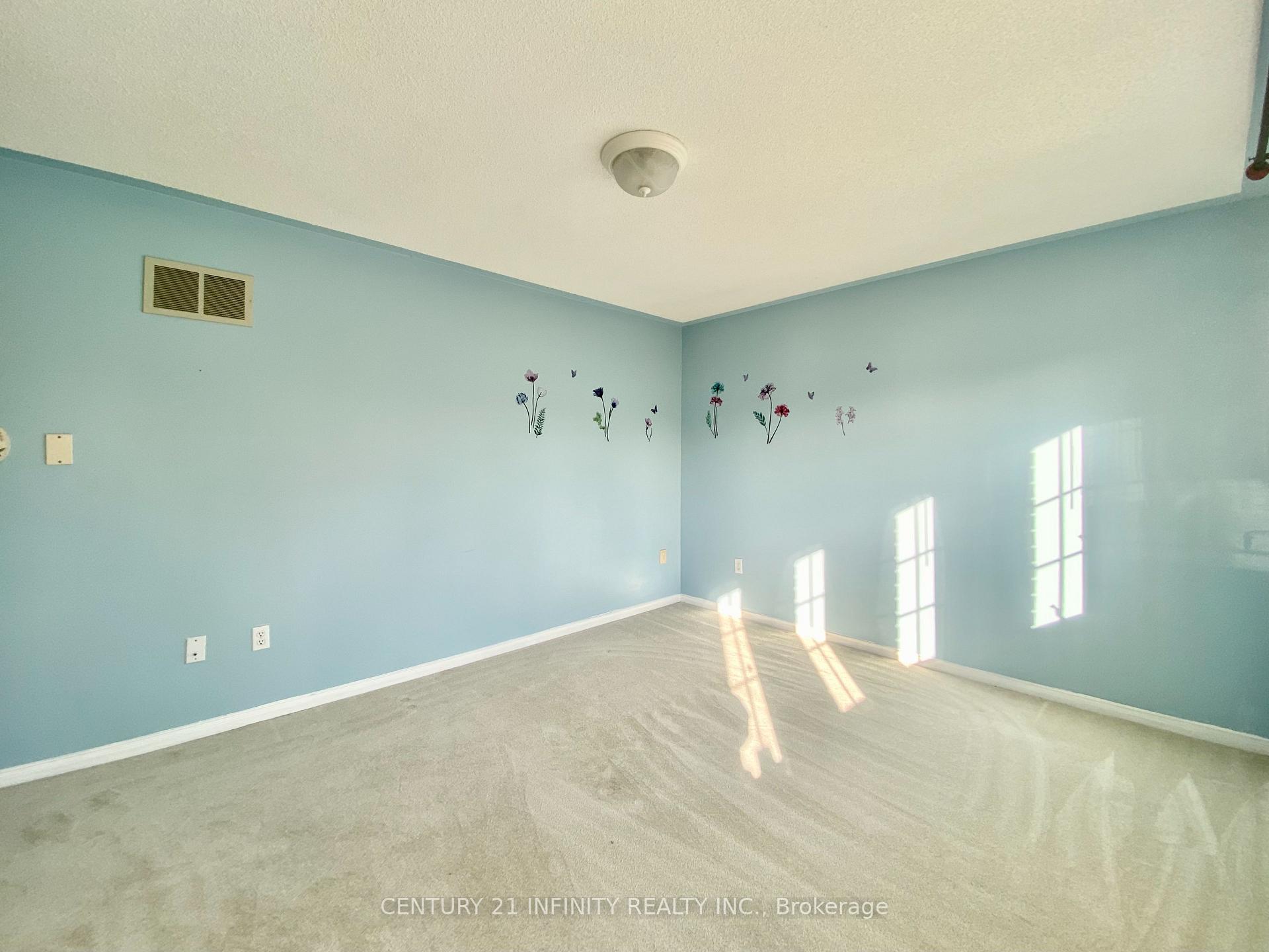 Photo 13 of 70 Dewbourne Place, Whitby, Pringle Creek — HOMEH