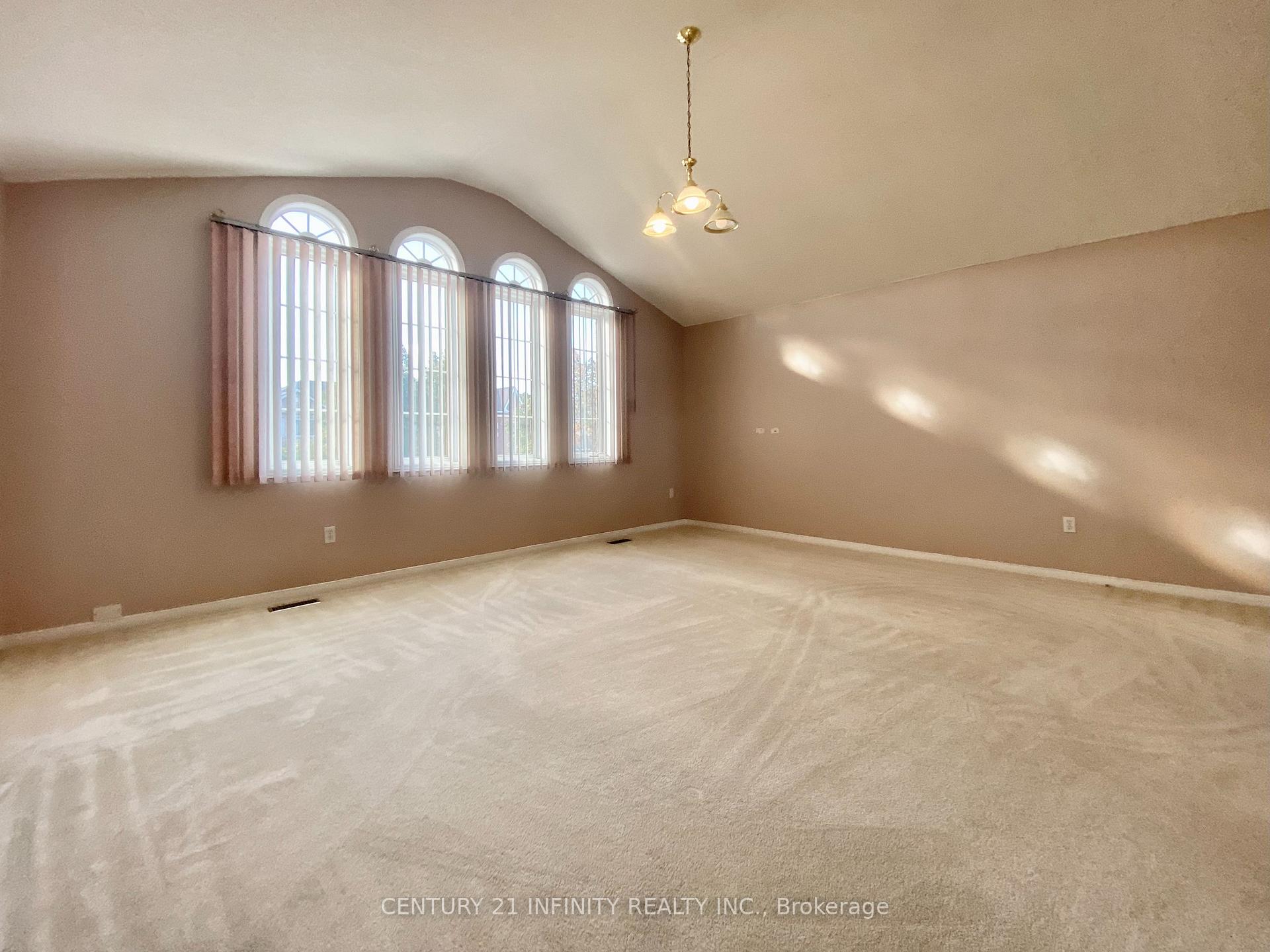 Photo 15 of 70 Dewbourne Place, Whitby, Pringle Creek — HOMEH