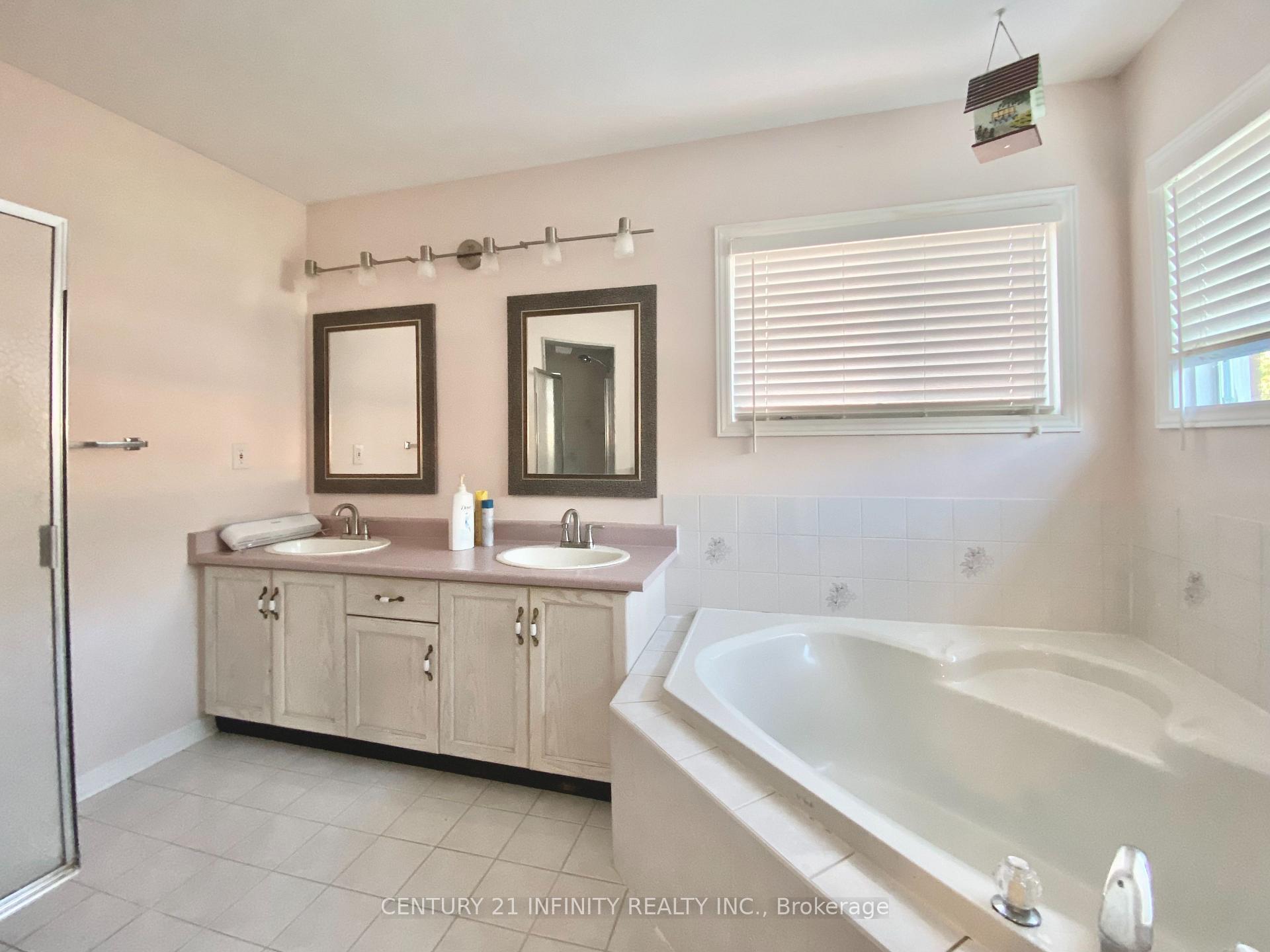 Photo 20 of 70 Dewbourne Place, Whitby, Pringle Creek — HOMEH