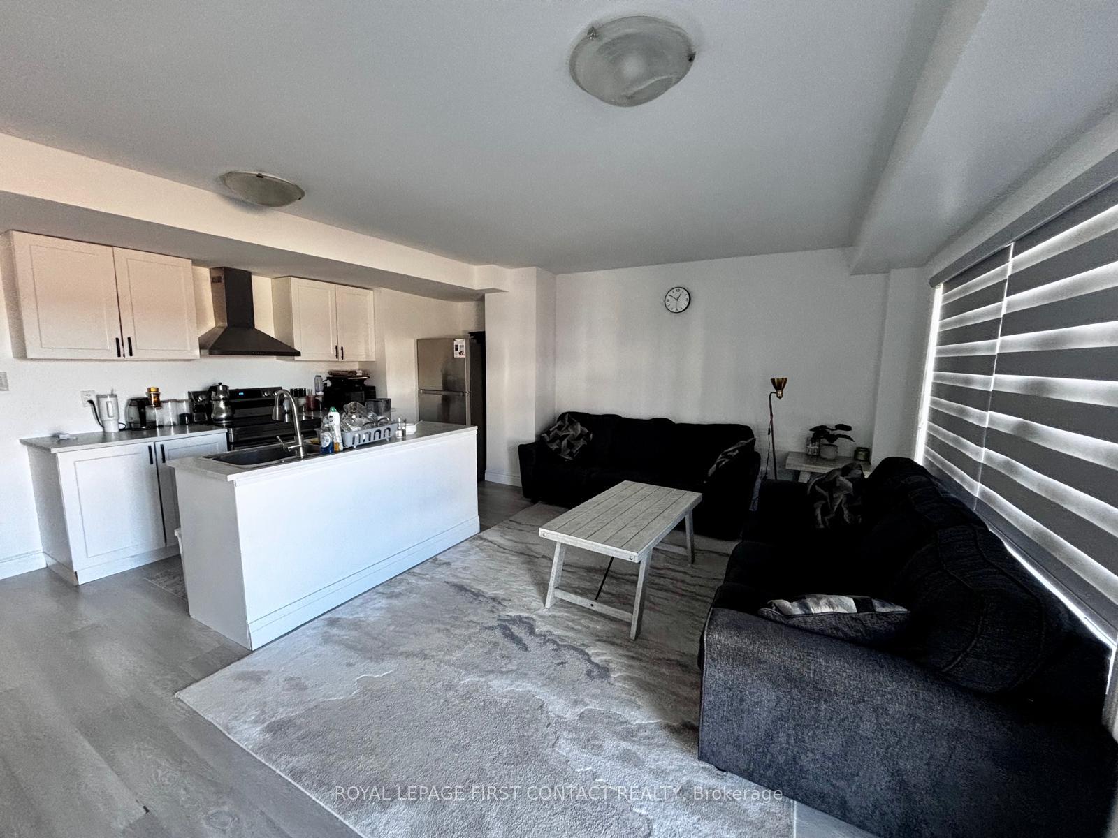 Photo 1 of 21 Blue Forest Crescent, Barrie, Innis-Shore — HOMEH
