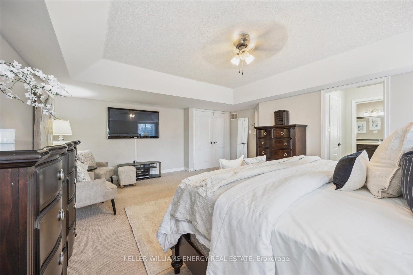 Photo 25 of 18 Helston Crescent, Whitby, Brooklin — HOMEH