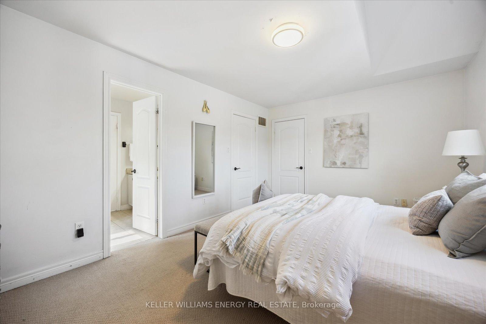 Photo 32 of 18 Helston Crescent, Whitby, Brooklin — HOMEH