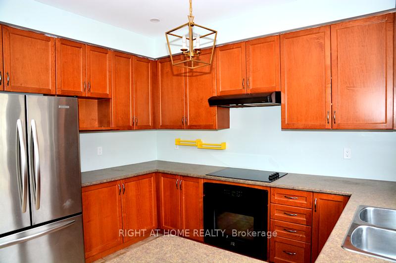 Photo 9 of 82 Rivington Avenue, Vaughan, Patterson — HOMEH