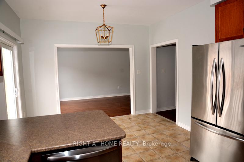 Photo 10 of 82 Rivington Avenue, Vaughan, Patterson — HOMEH