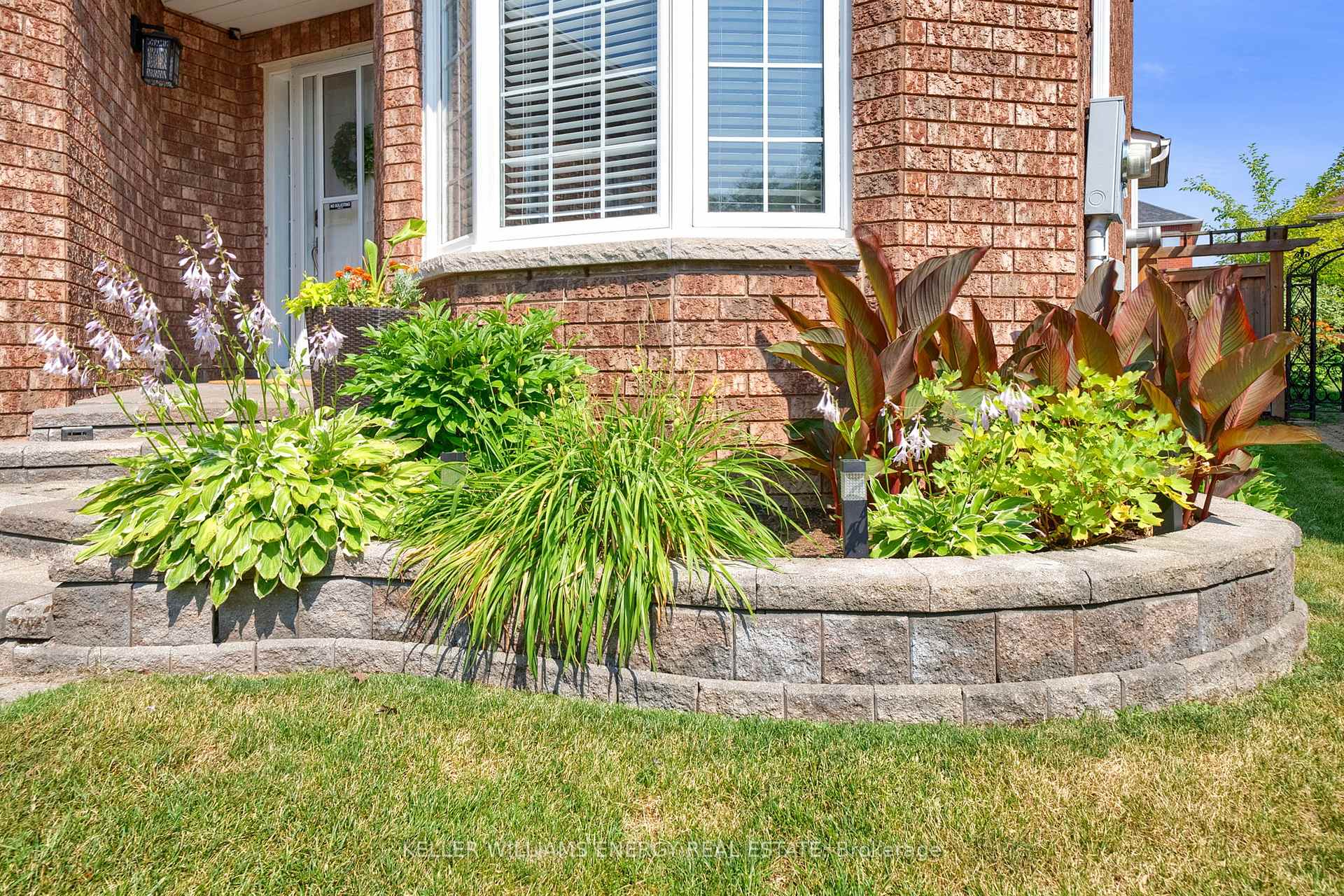 Photo 5 of 99 Parnell Crescent, Whitby, Pringle Creek — HOMEH
