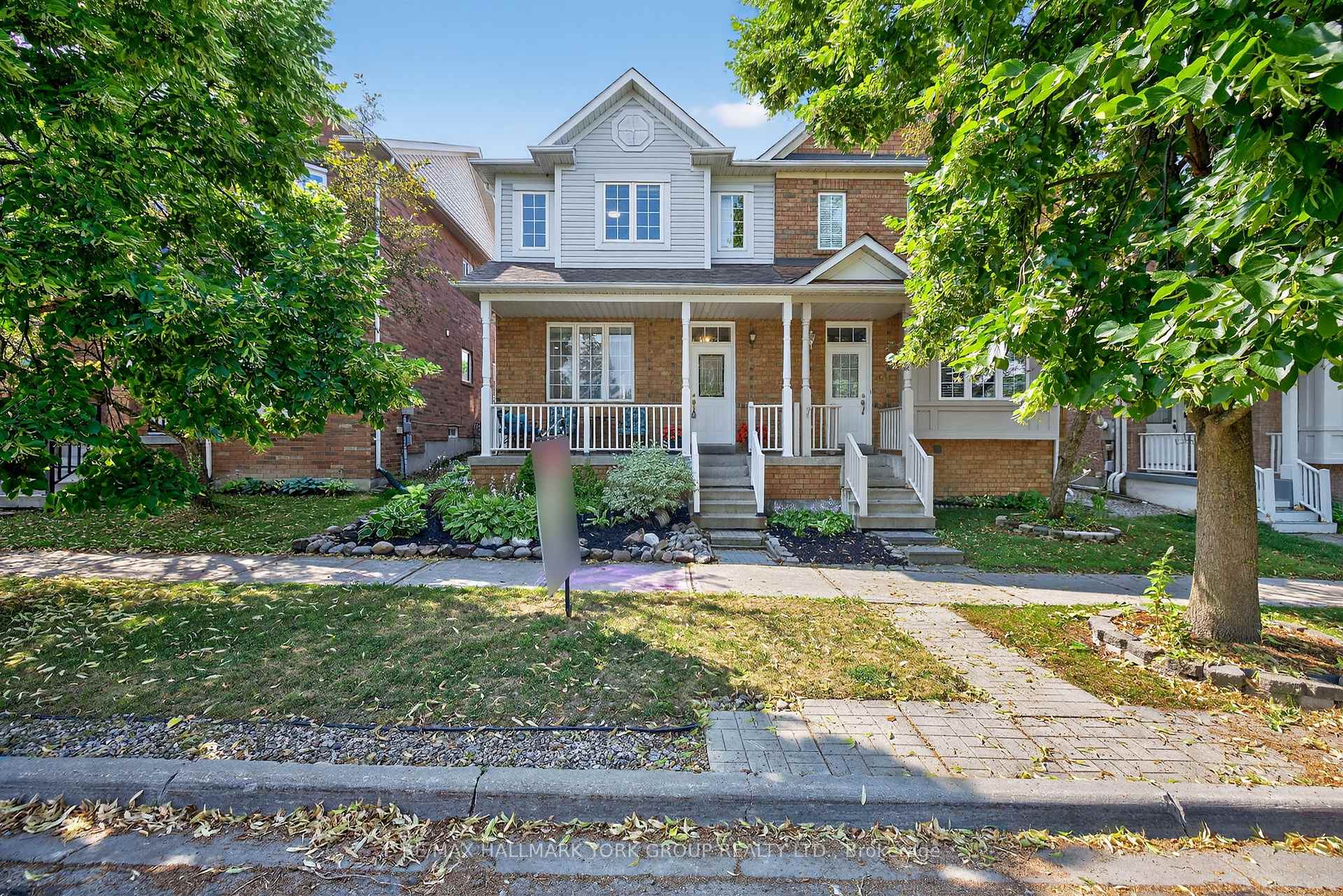 Photo 32 of 393 Hollandview Trail, Aurora, Bayview Wellington — HOMEH