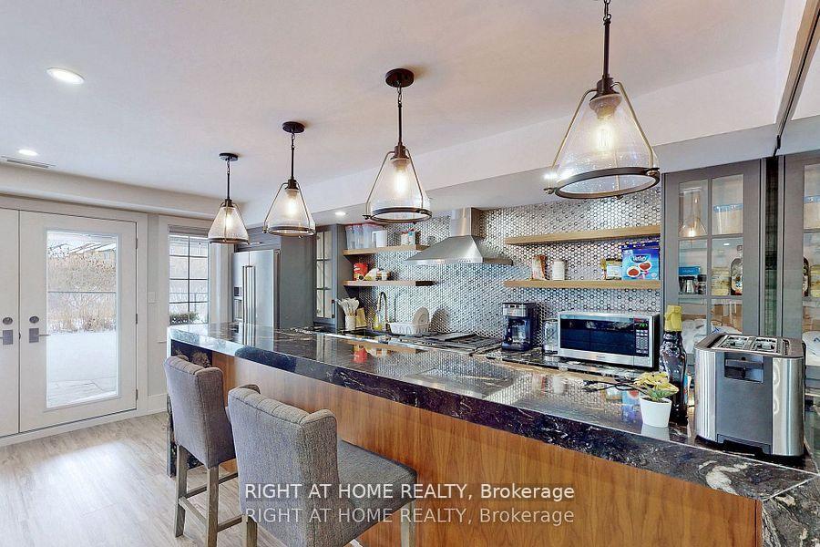 Photo 3 of Unit Bsmt, 97 Cranbrook Crescent, Vaughan, Kleinburg — HOMEH