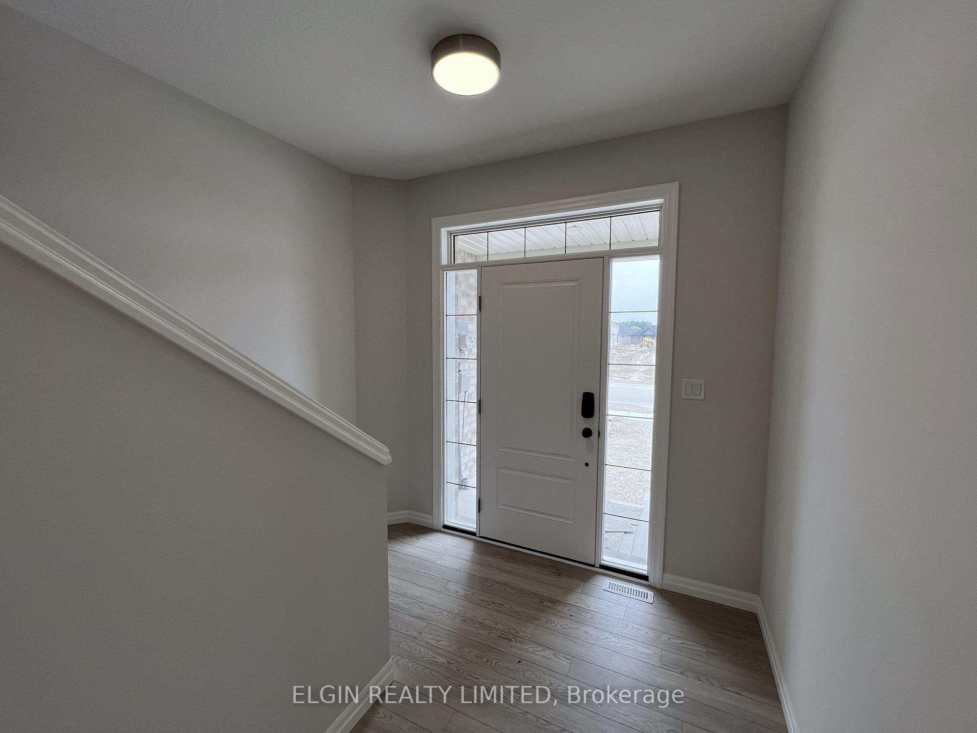 Photo 2 of 85 Willow Drive, Aylmer — HOMEH
