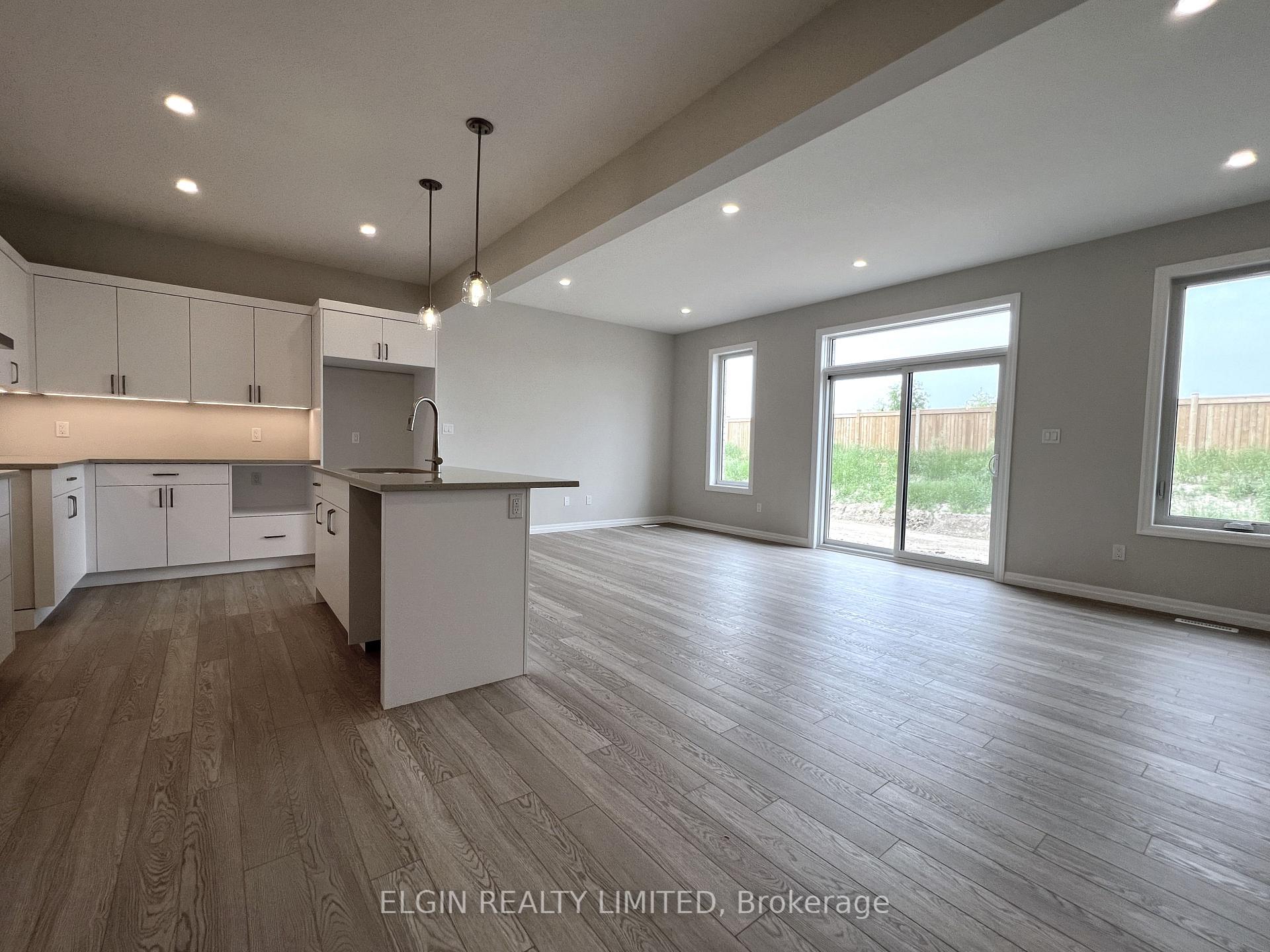 Photo 3 of 85 Willow Drive, Aylmer — HOMEH