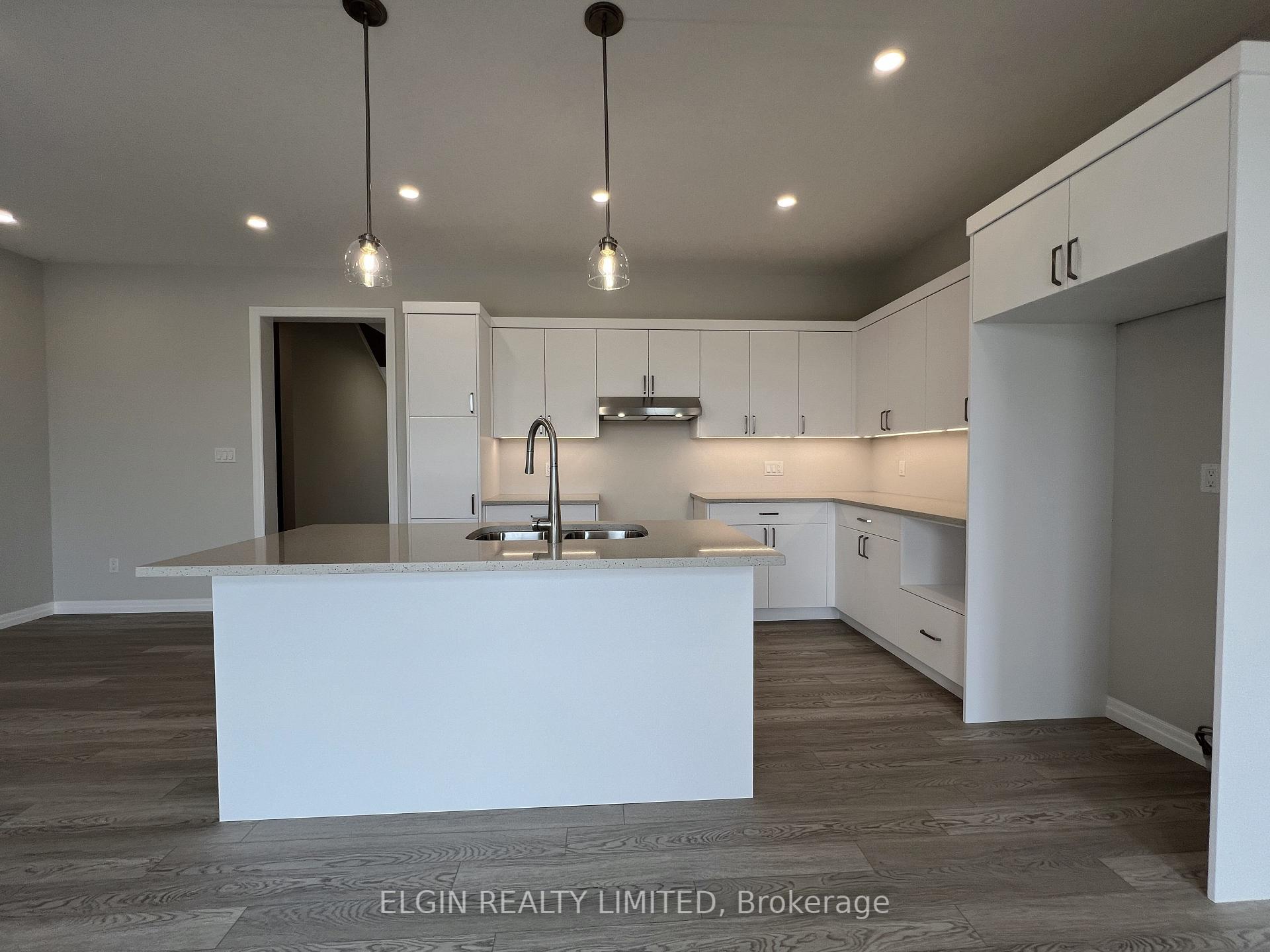 Photo 4 of 85 Willow Drive, Aylmer — HOMEH