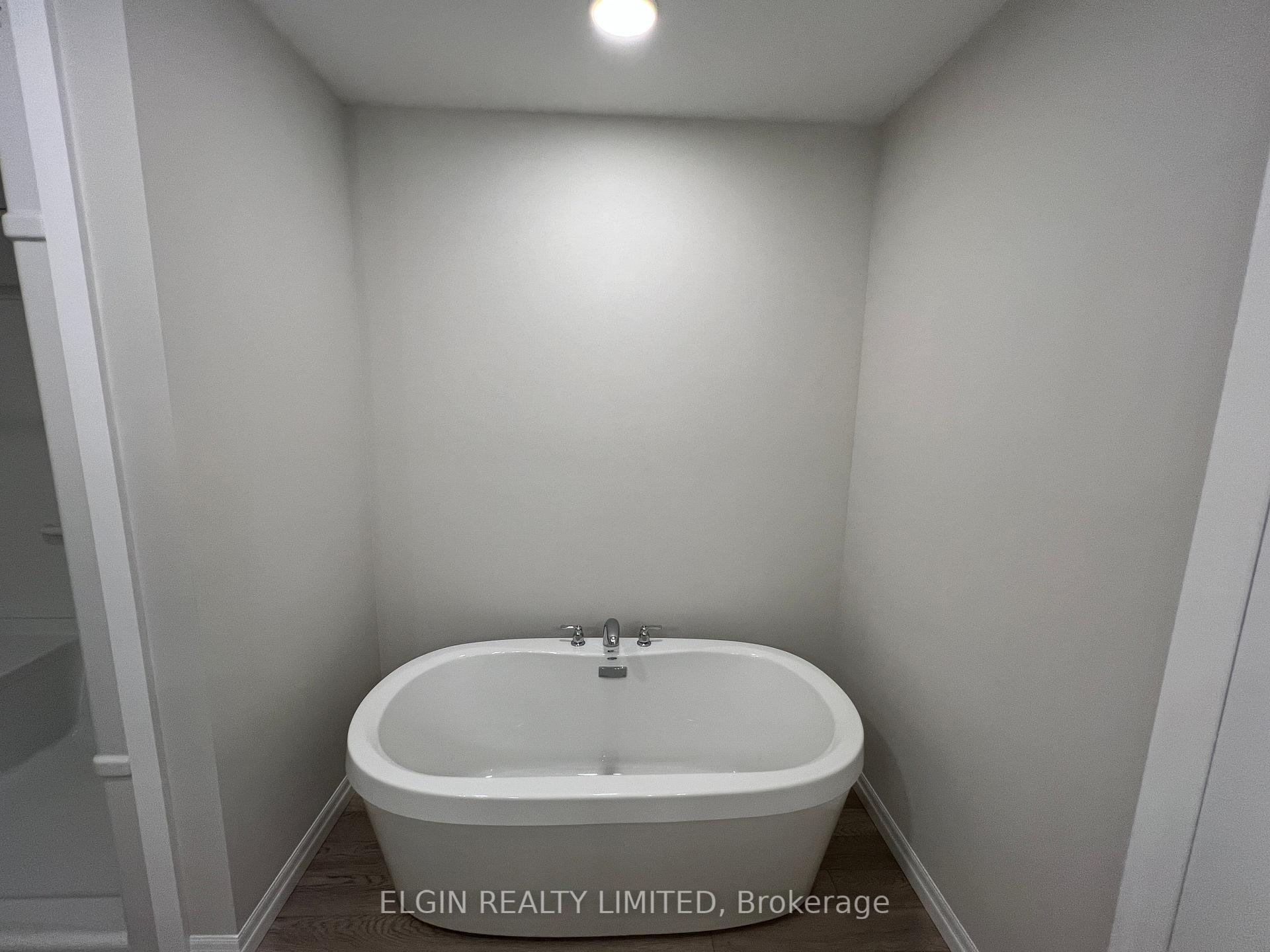 Photo 15 of 85 Willow Drive, Aylmer — HOMEH