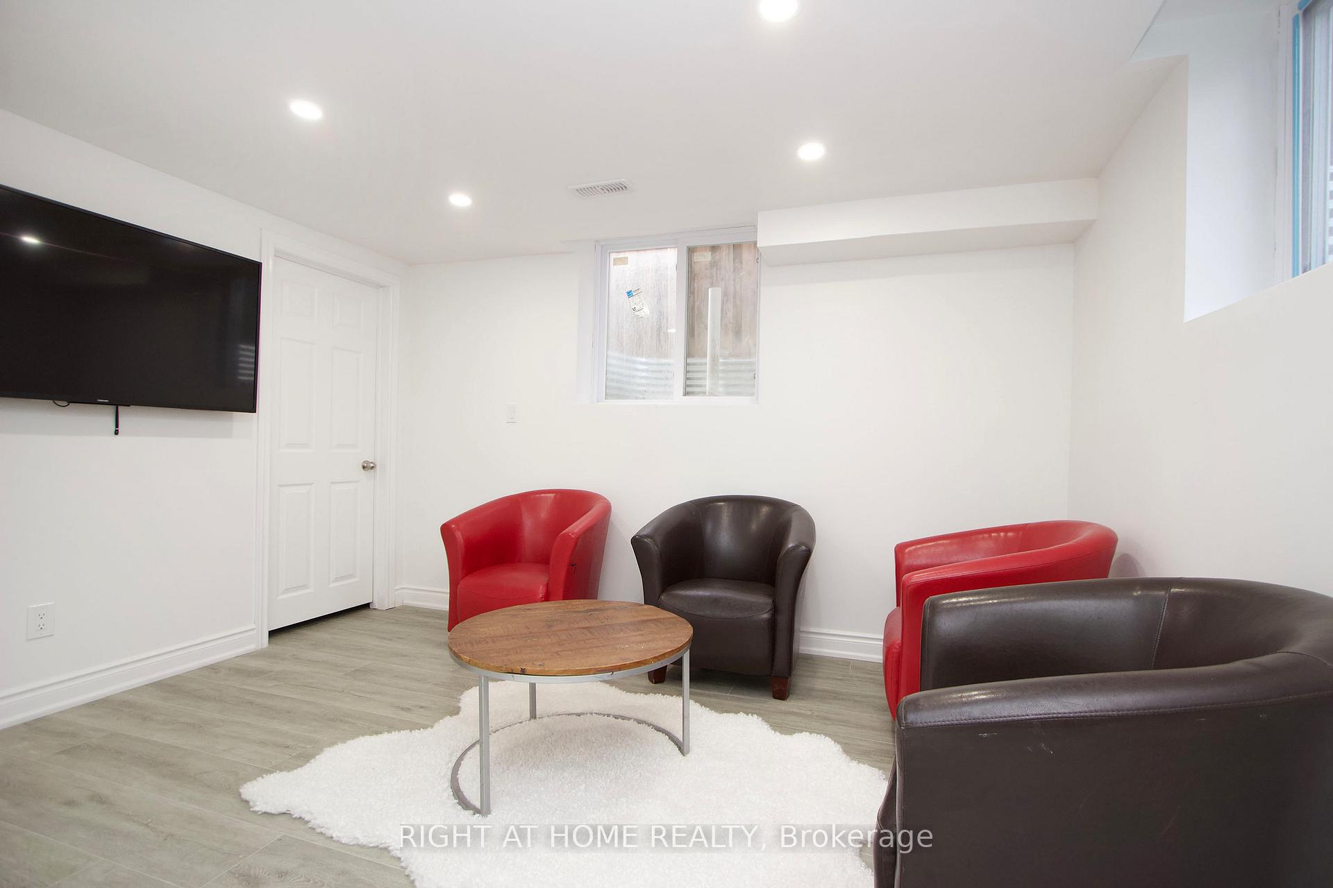 Photo 28 of 861 White Ash Drive, Whitby, Williamsburg — HOMEH