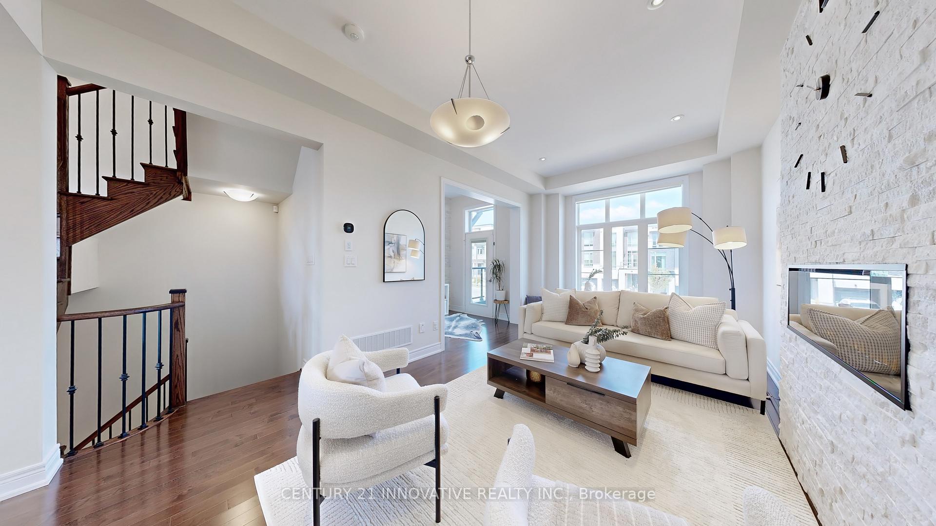 Photo 3 of 577 Marc Santi Boulevard, Vaughan, Patterson — HOMEH