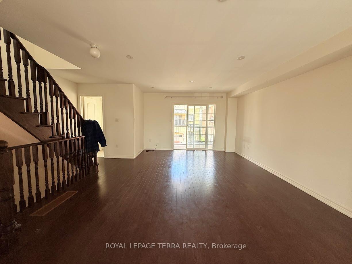 Photo 4 of 16 Camilleri Road, Ajax, Central East — HOMEH