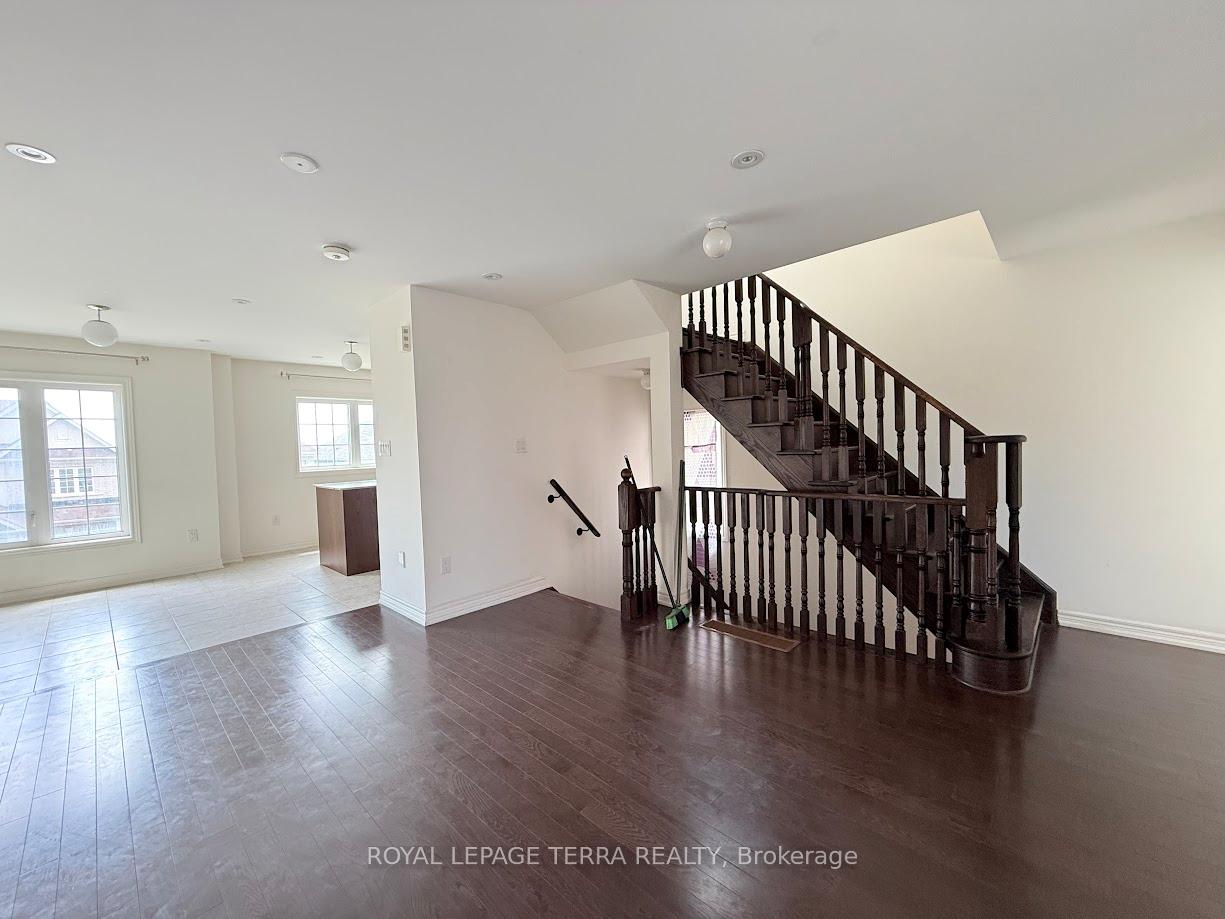 Photo 7 of 16 Camilleri Road, Ajax, Central East — HOMEH