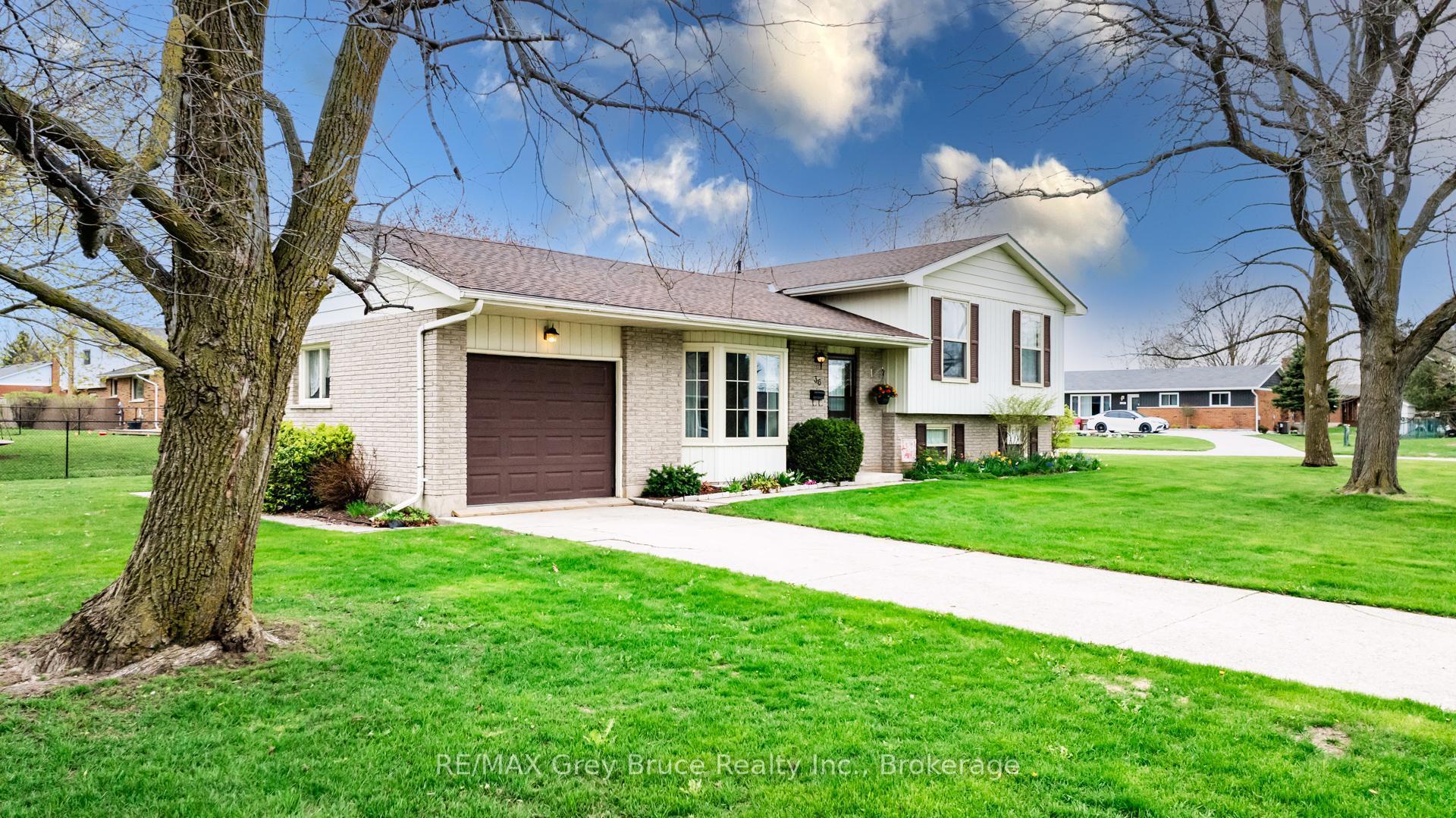 Photo 3 of 36 Centennial Street, Arran-Elderslie — HOMEH