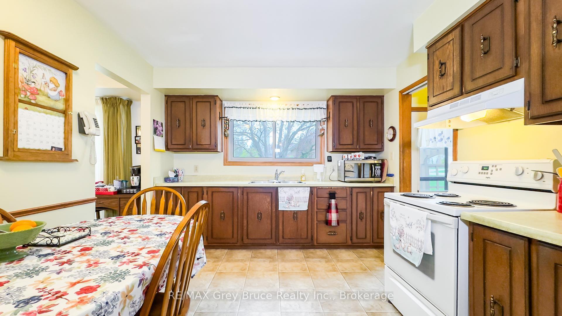 Photo 19 of 36 Centennial Street, Arran-Elderslie — HOMEH