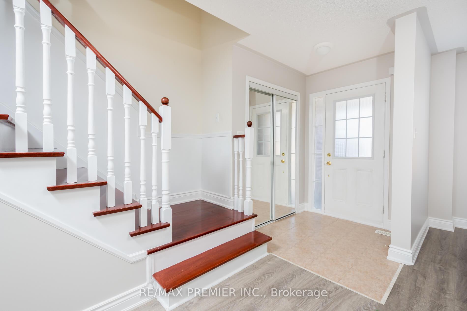 Photo 3 of 303 Davos Road, Vaughan, Vellore Village — HOMEH