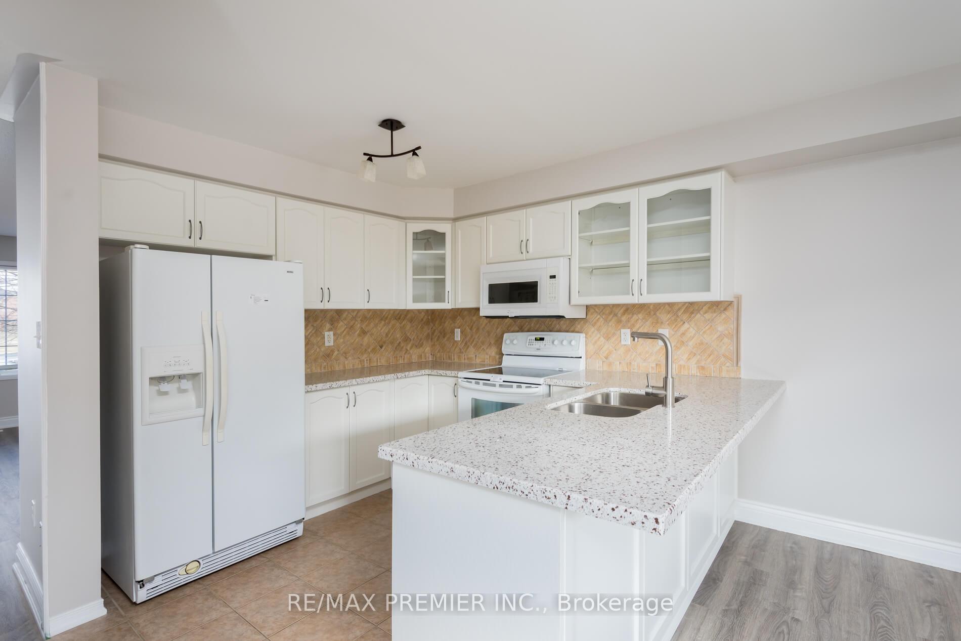 Photo 9 of 303 Davos Road, Vaughan, Vellore Village — HOMEH