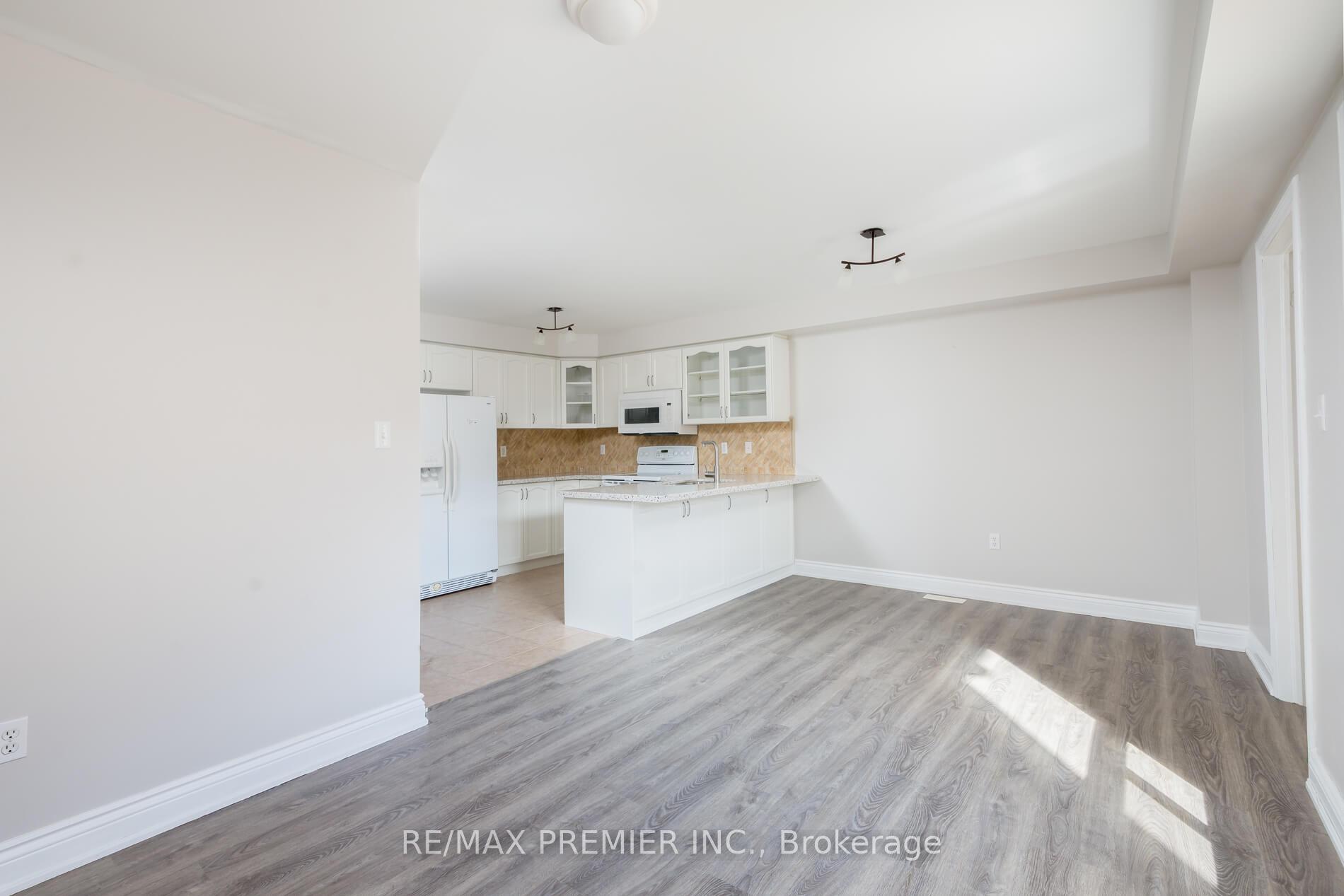 Photo 13 of 303 Davos Road, Vaughan, Vellore Village — HOMEH