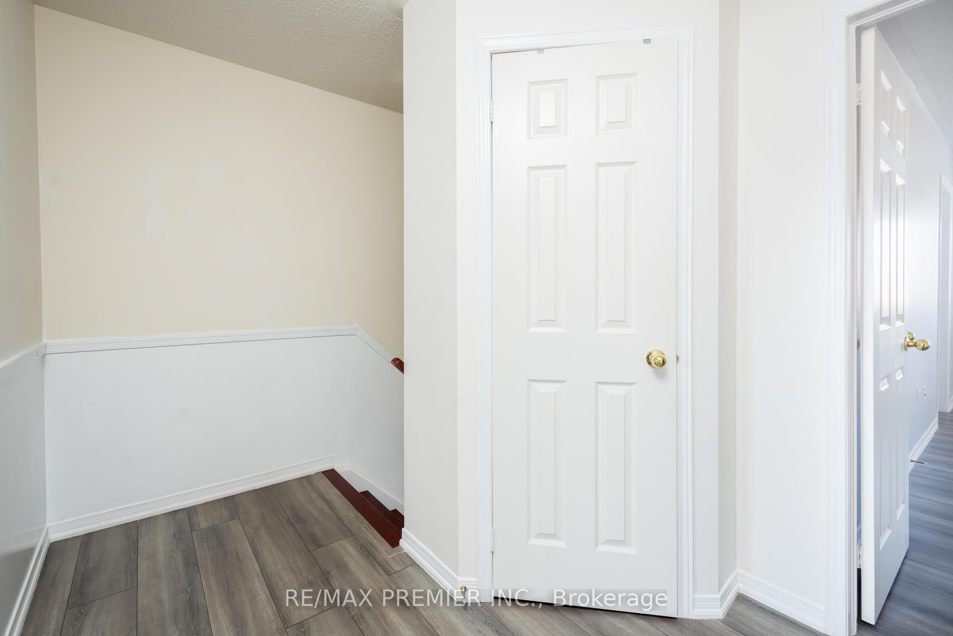 Photo 16 of 303 Davos Road, Vaughan, Vellore Village — HOMEH