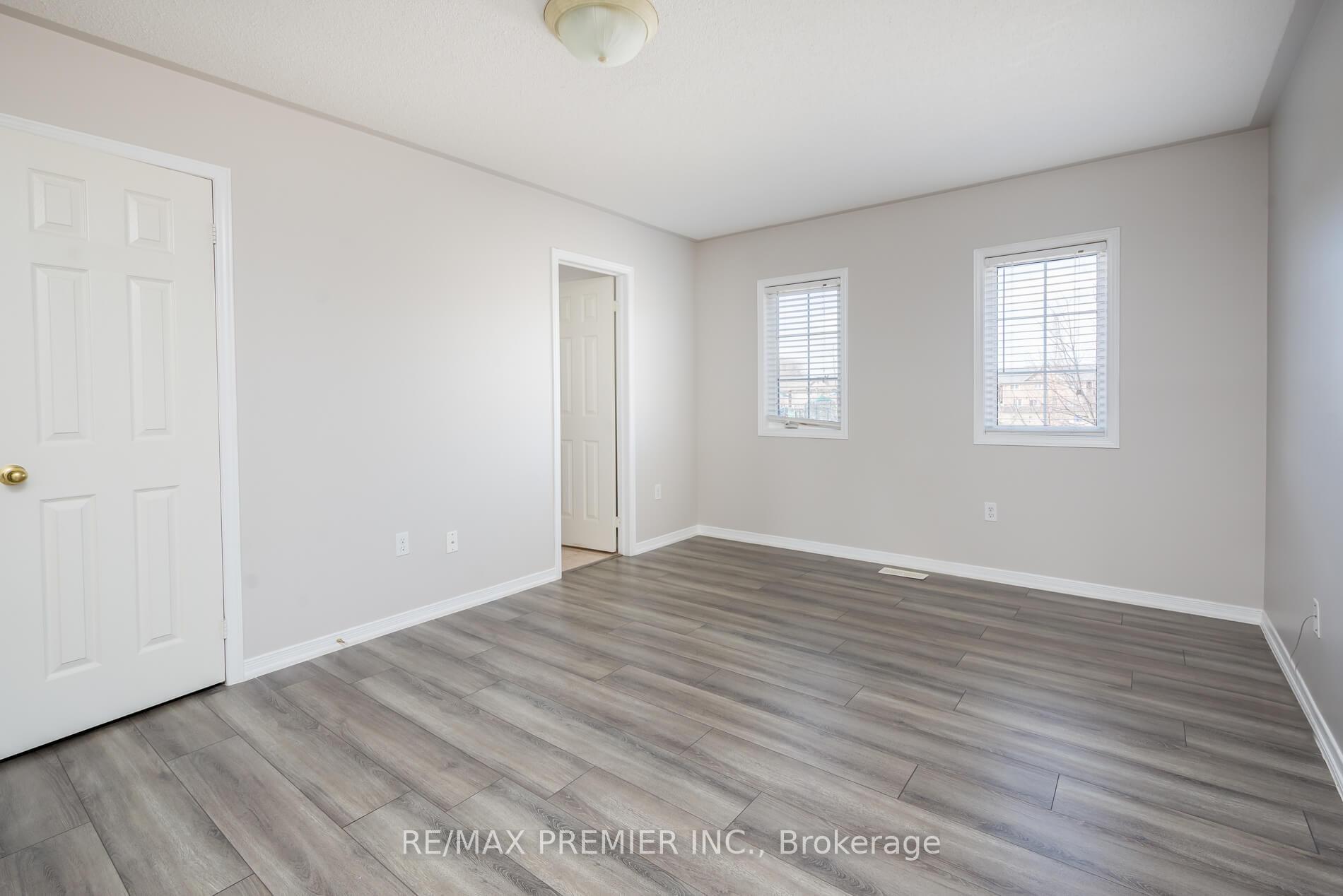 Photo 18 of 303 Davos Road, Vaughan, Vellore Village — HOMEH