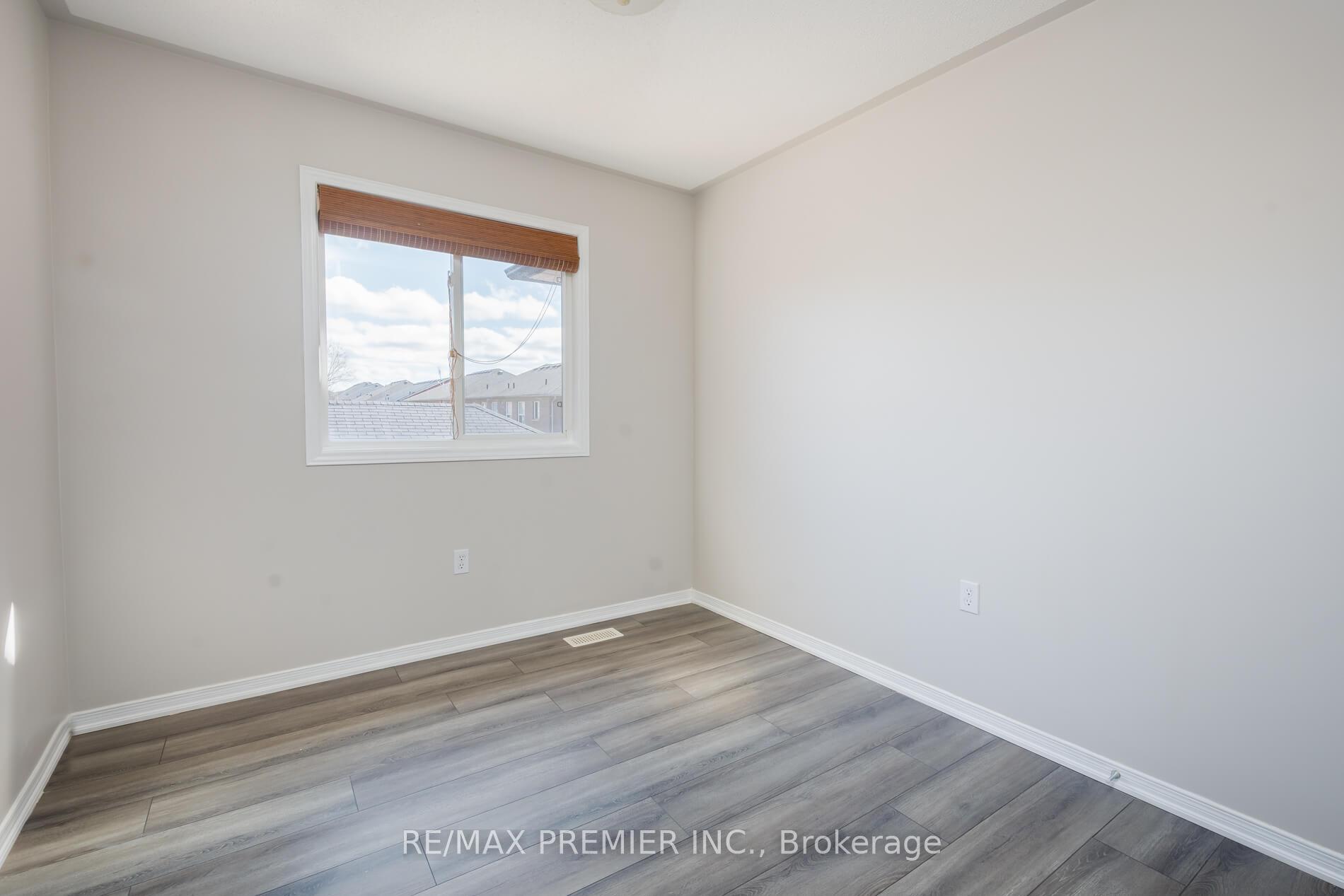 Photo 20 of 303 Davos Road, Vaughan, Vellore Village — HOMEH