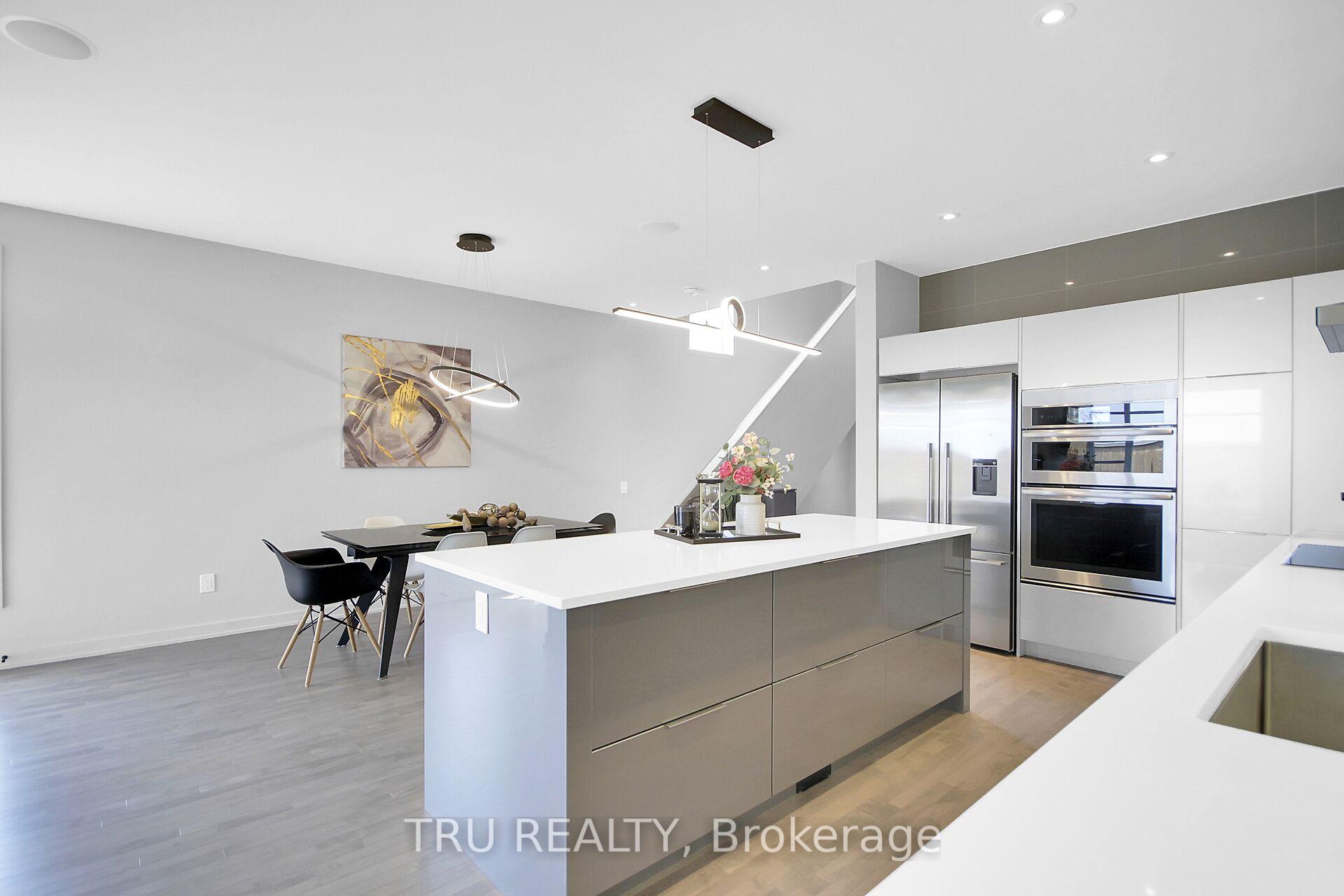 Photo 12 of 108 Larimar Circle, Ottawa, Riverside South/Gloucester Glen — HOMEH